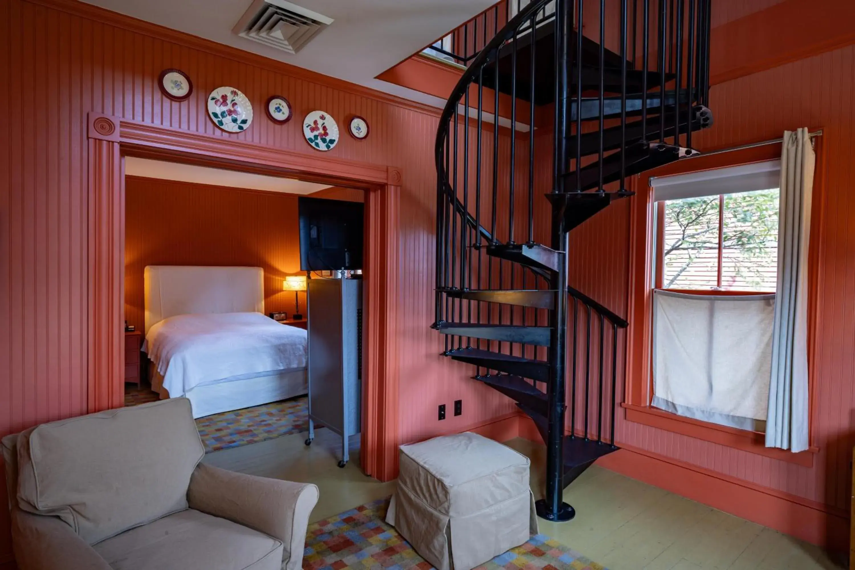 Bedroom, Bed in The Porches Inn at Mass MoCA Bedroom, Bed in The Porches Inn at Mass MoCA