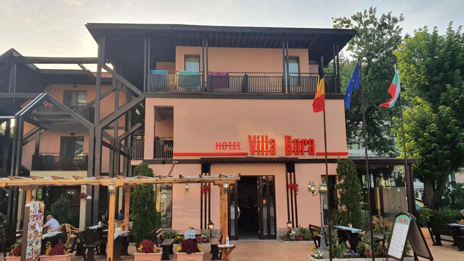 Property building in Hotel Villa Bora