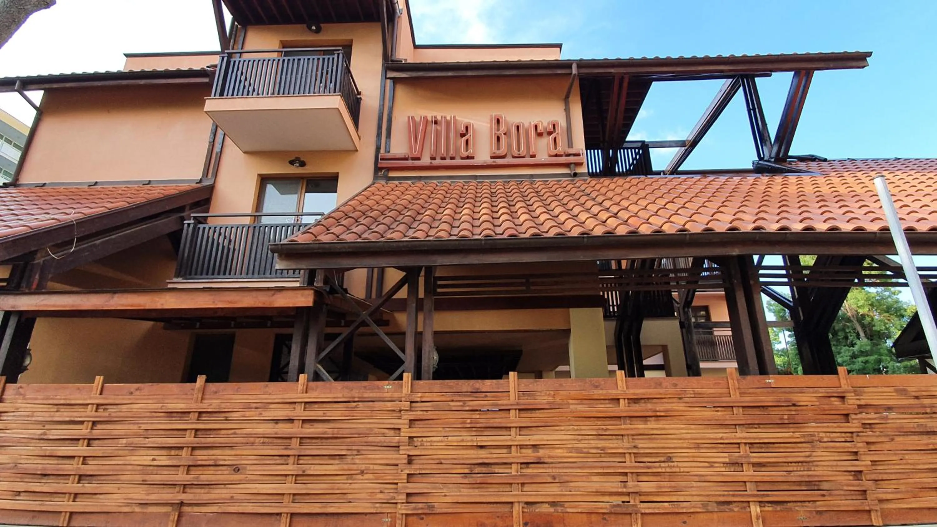 Property building in Hotel Villa Bora