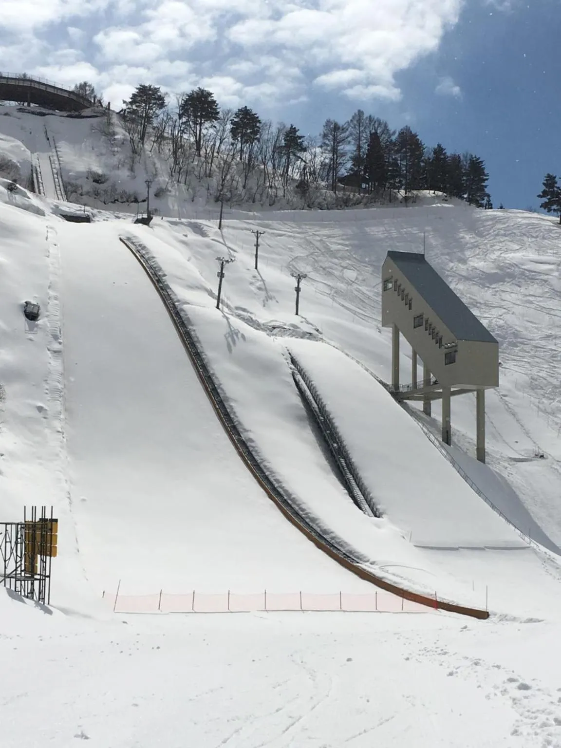Nozawa Onsen BASECAMP
