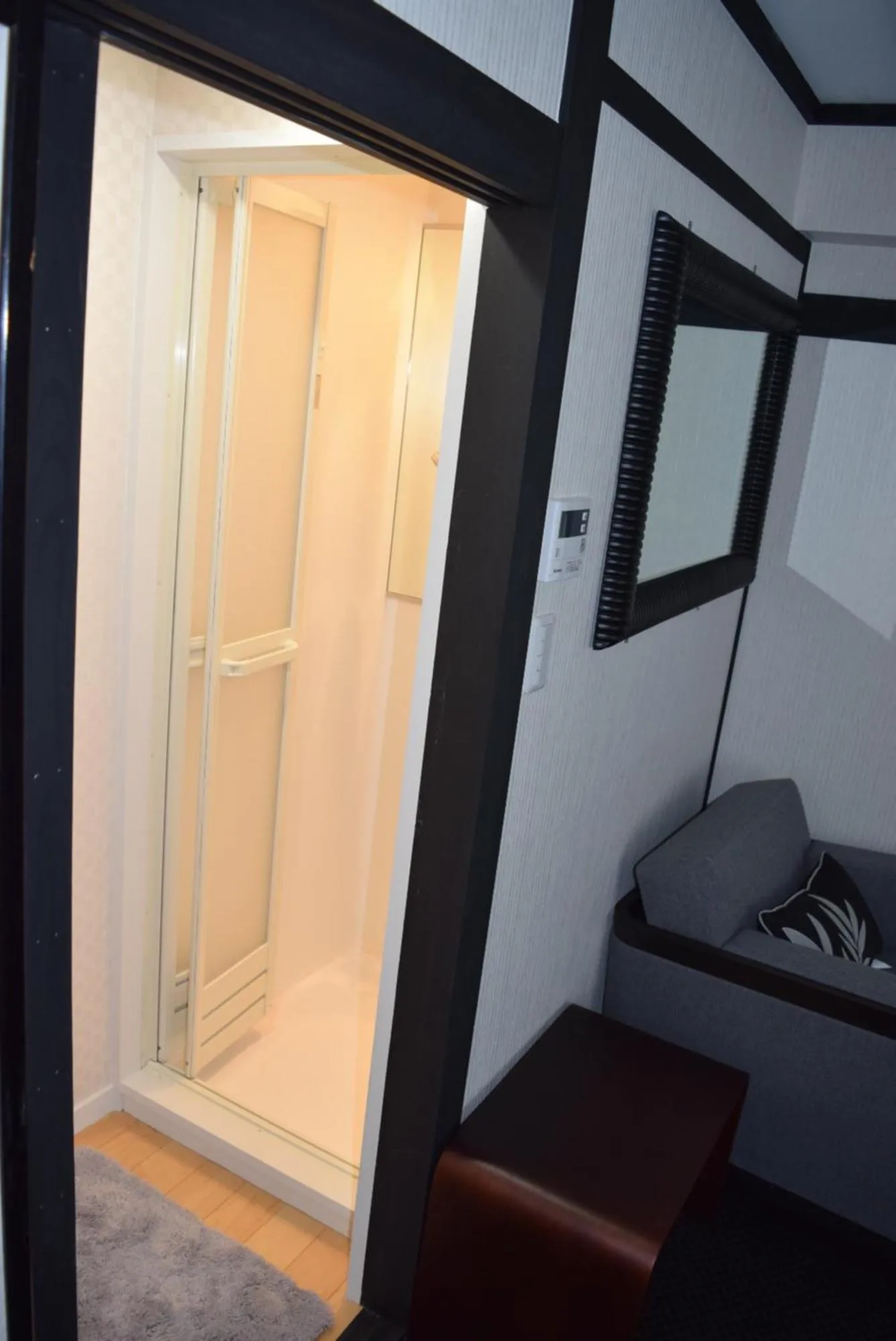 Shower in Nozawa Onsen BASECAMP