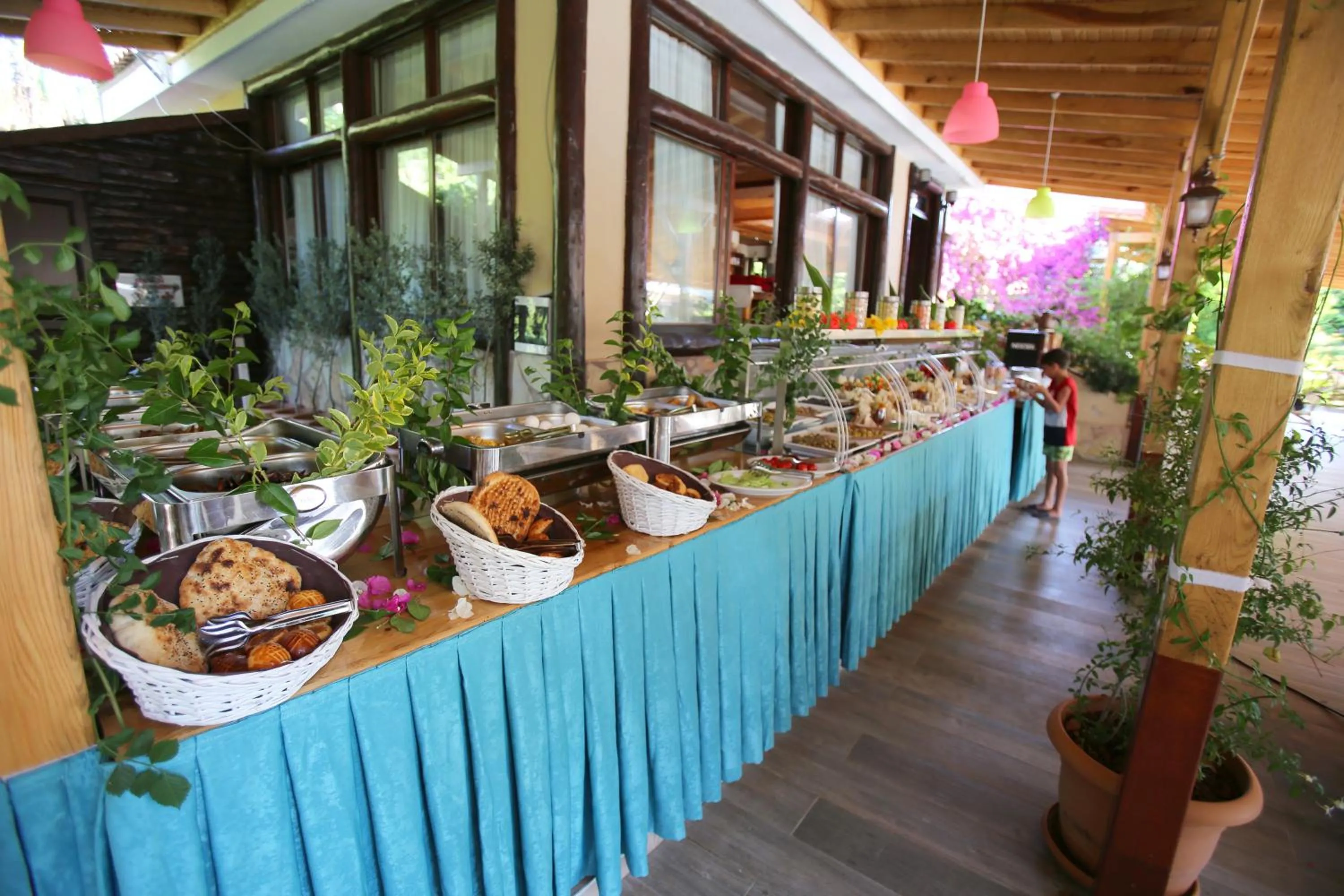 Food in Nerissa Hotel