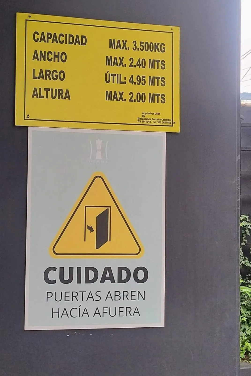 Parking in Hemma Bogotá Country Luxury Suites Hotel