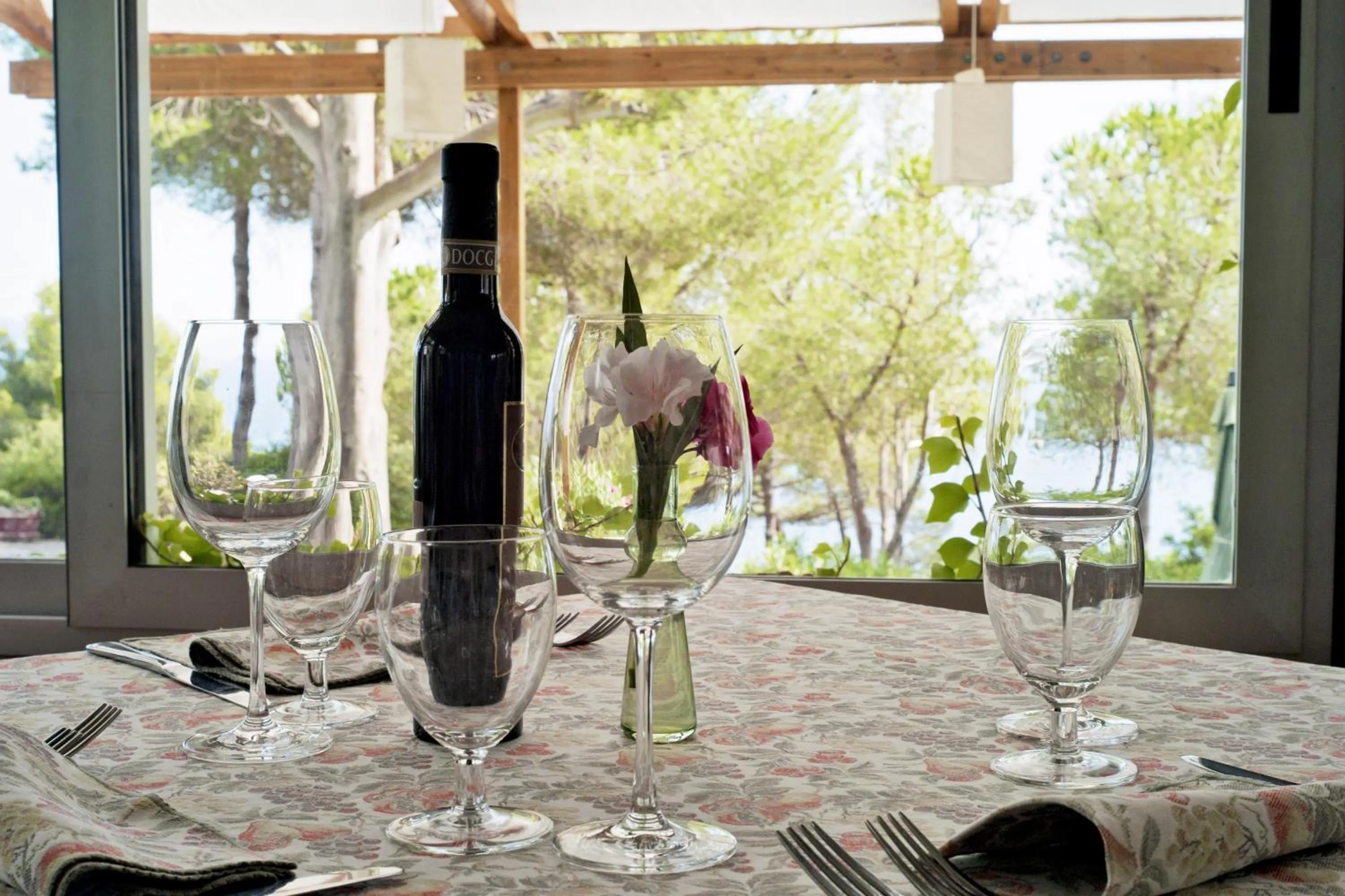 Restaurant/places to eat in Hotel Capo Sud