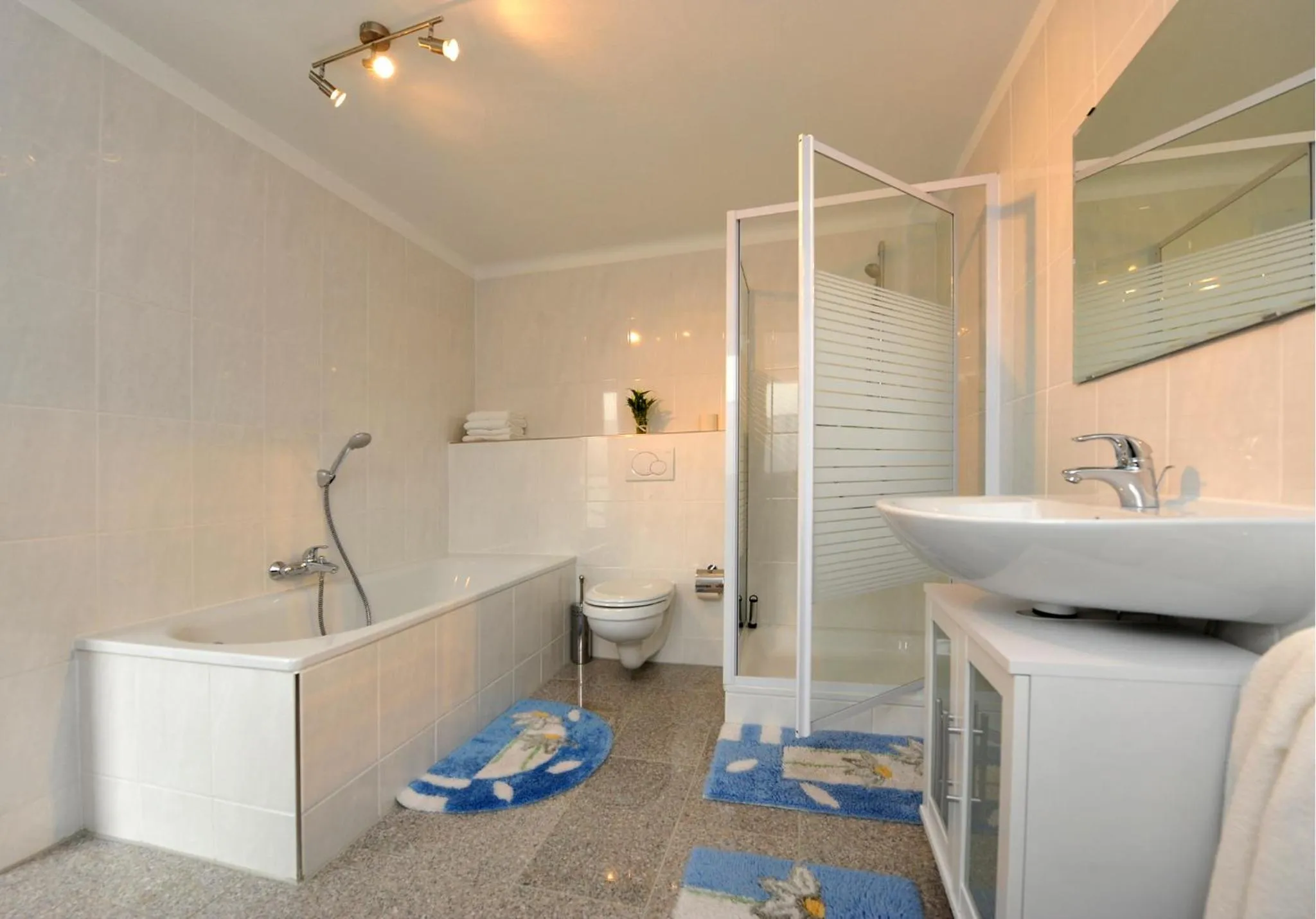 Bathroom in Gästehaus Perrin