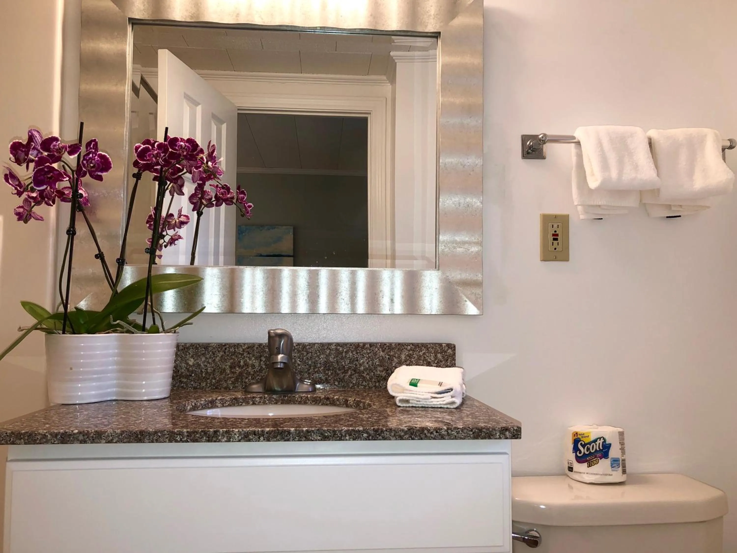 Bathroom in Hyannis Inn