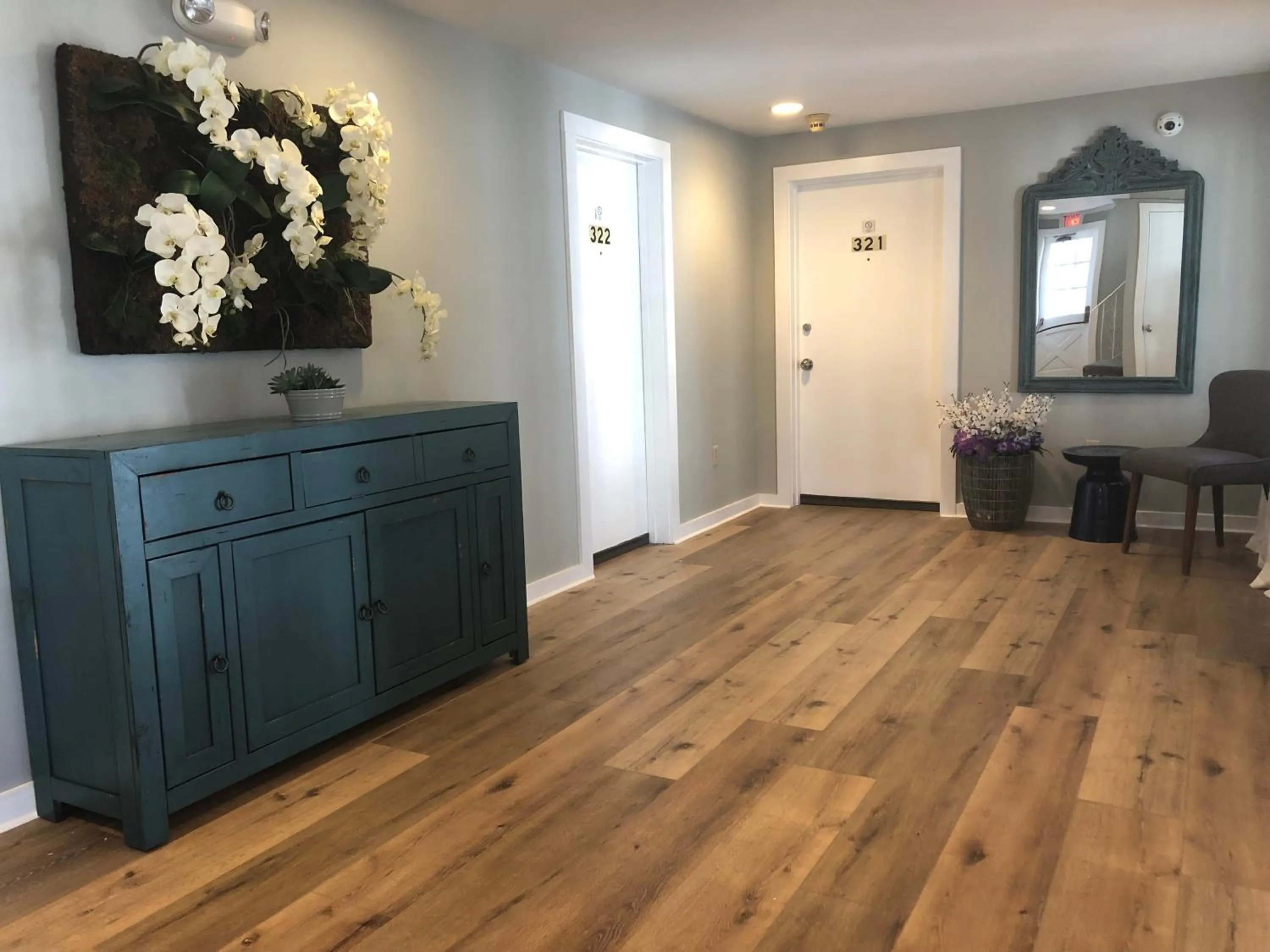 Area and facilities in Hyannis Inn