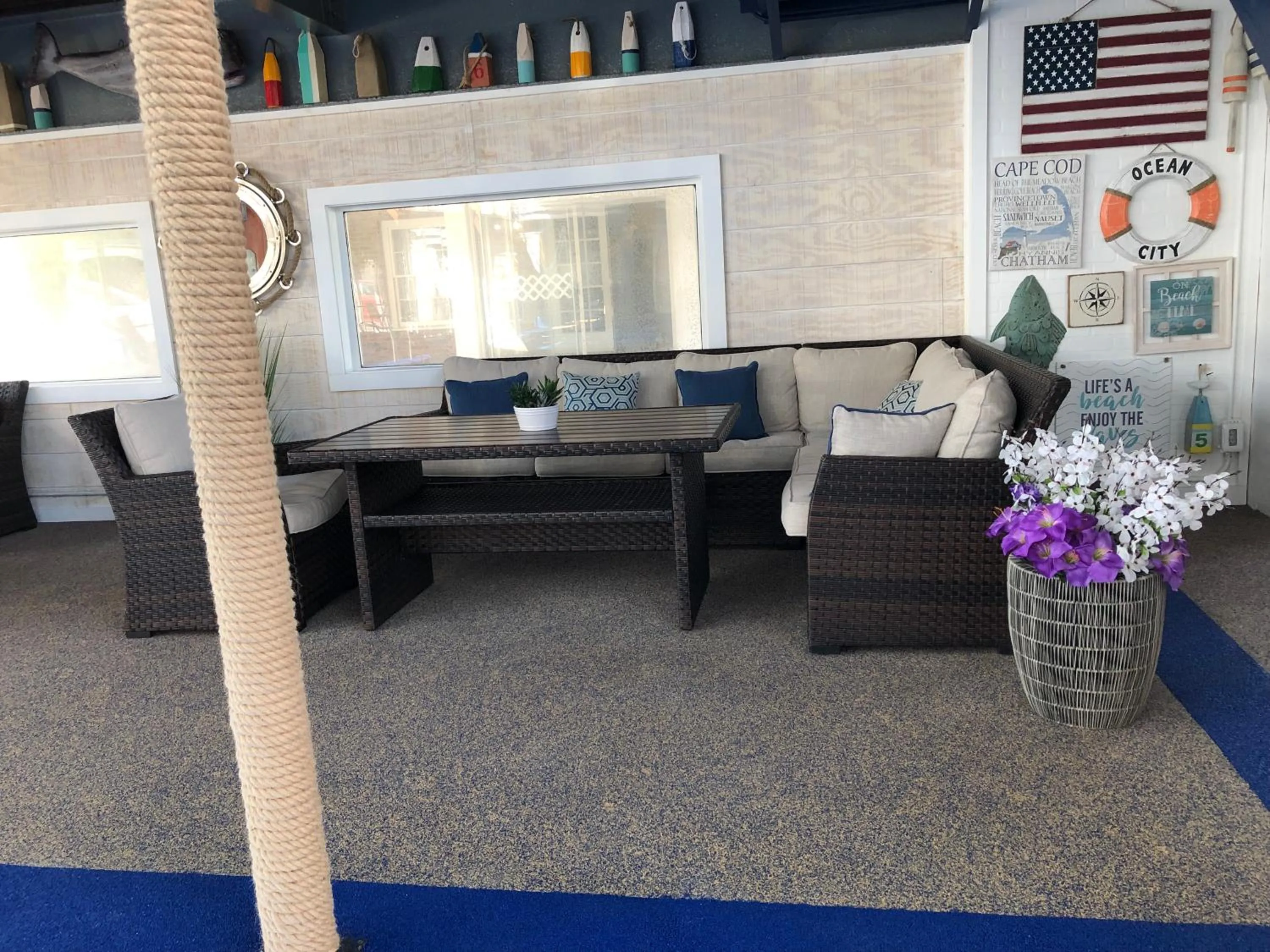 Seating area in Hyannis Inn