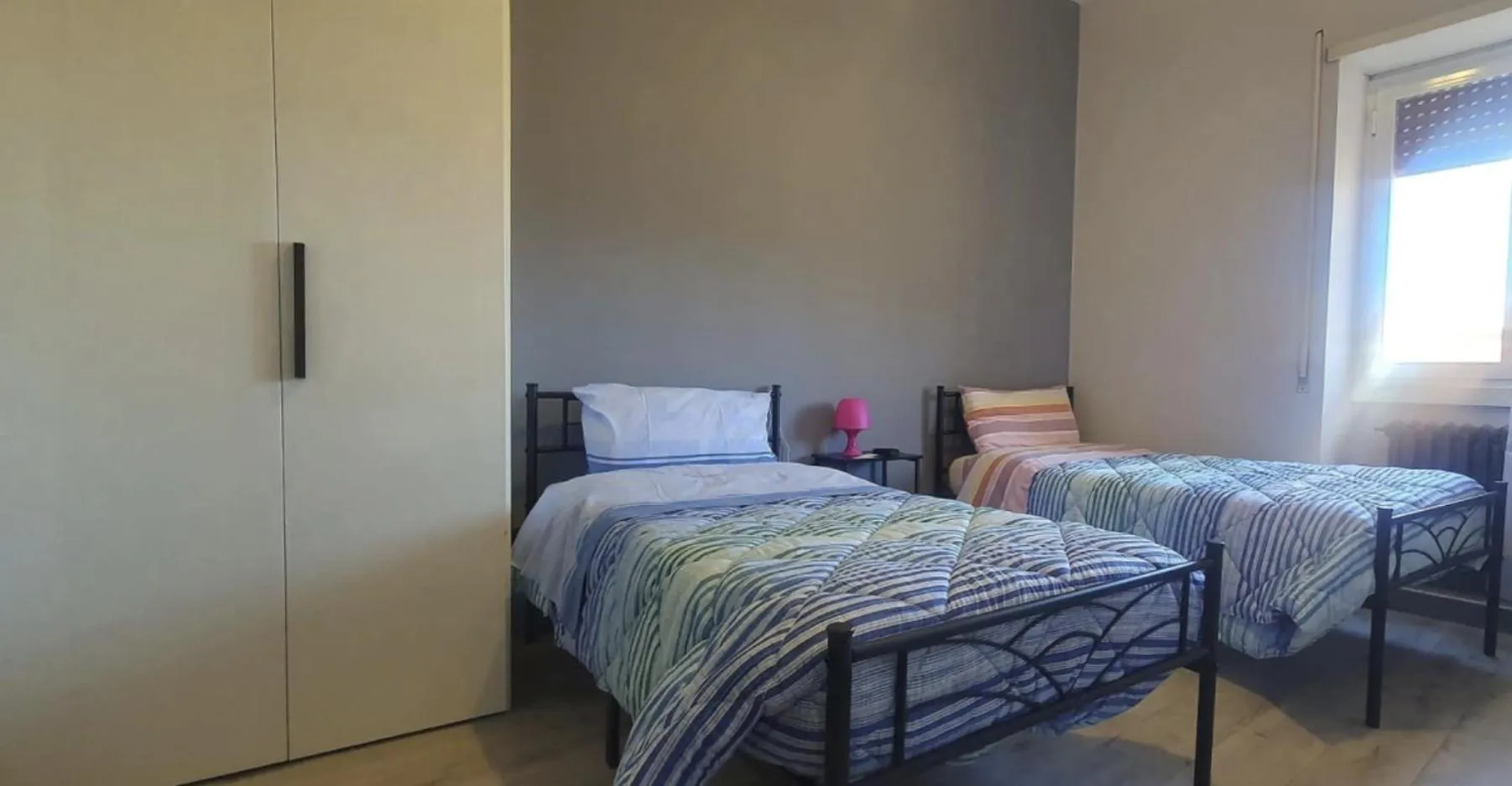 Bed in Hello Roma B&B