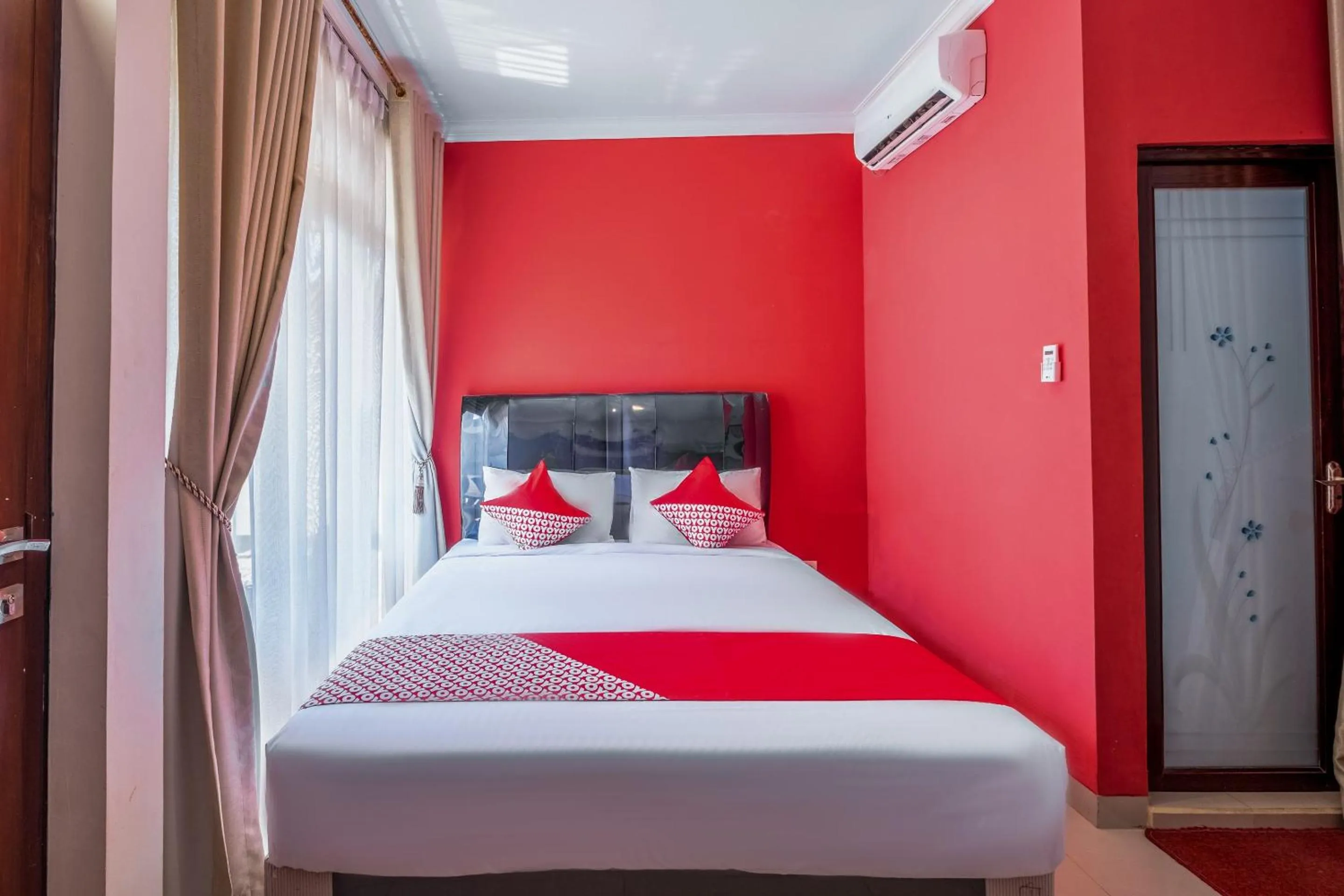 Bedroom, Bed in OYO Collection O 1032 Rahayu Residence Syariah