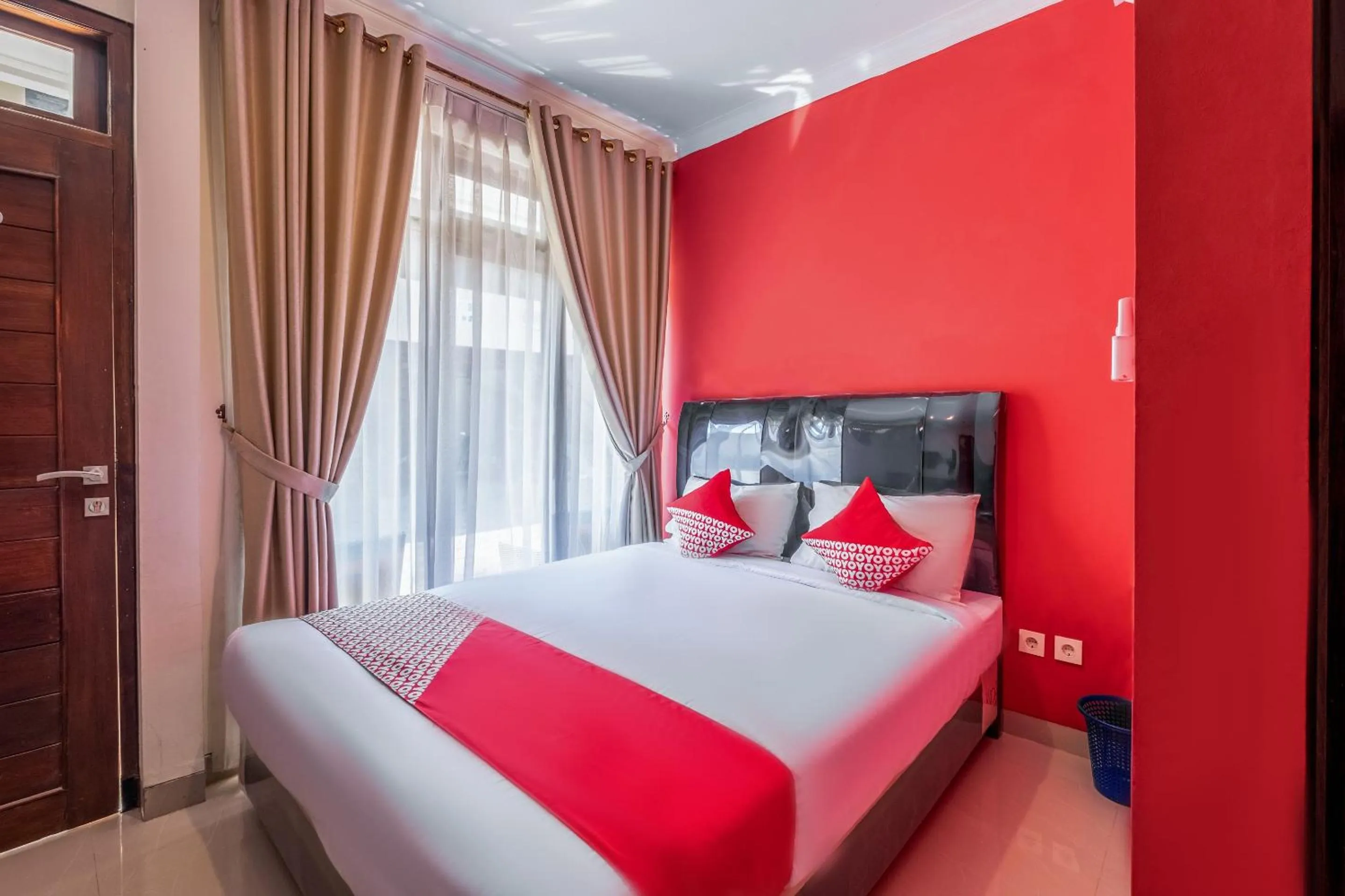 Bedroom, Bed in OYO Collection O 1032 Rahayu Residence Syariah