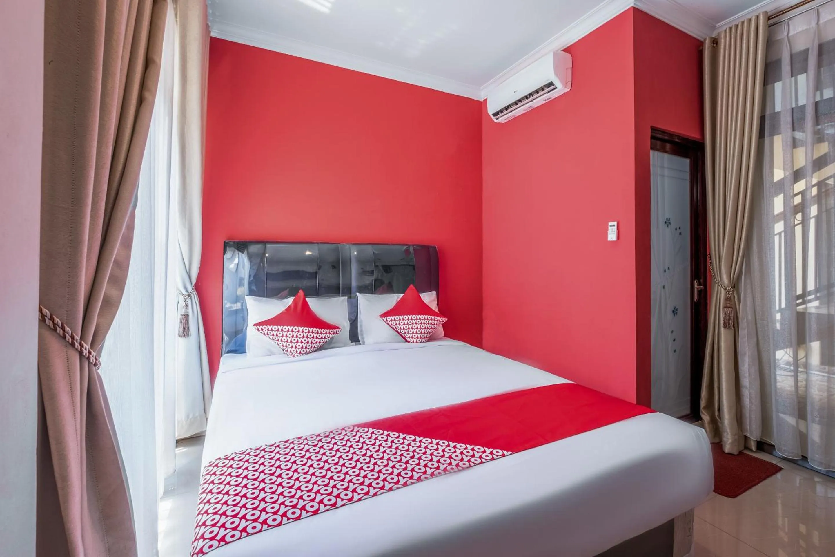 Bedroom, Bed in OYO Collection O 1032 Rahayu Residence Syariah