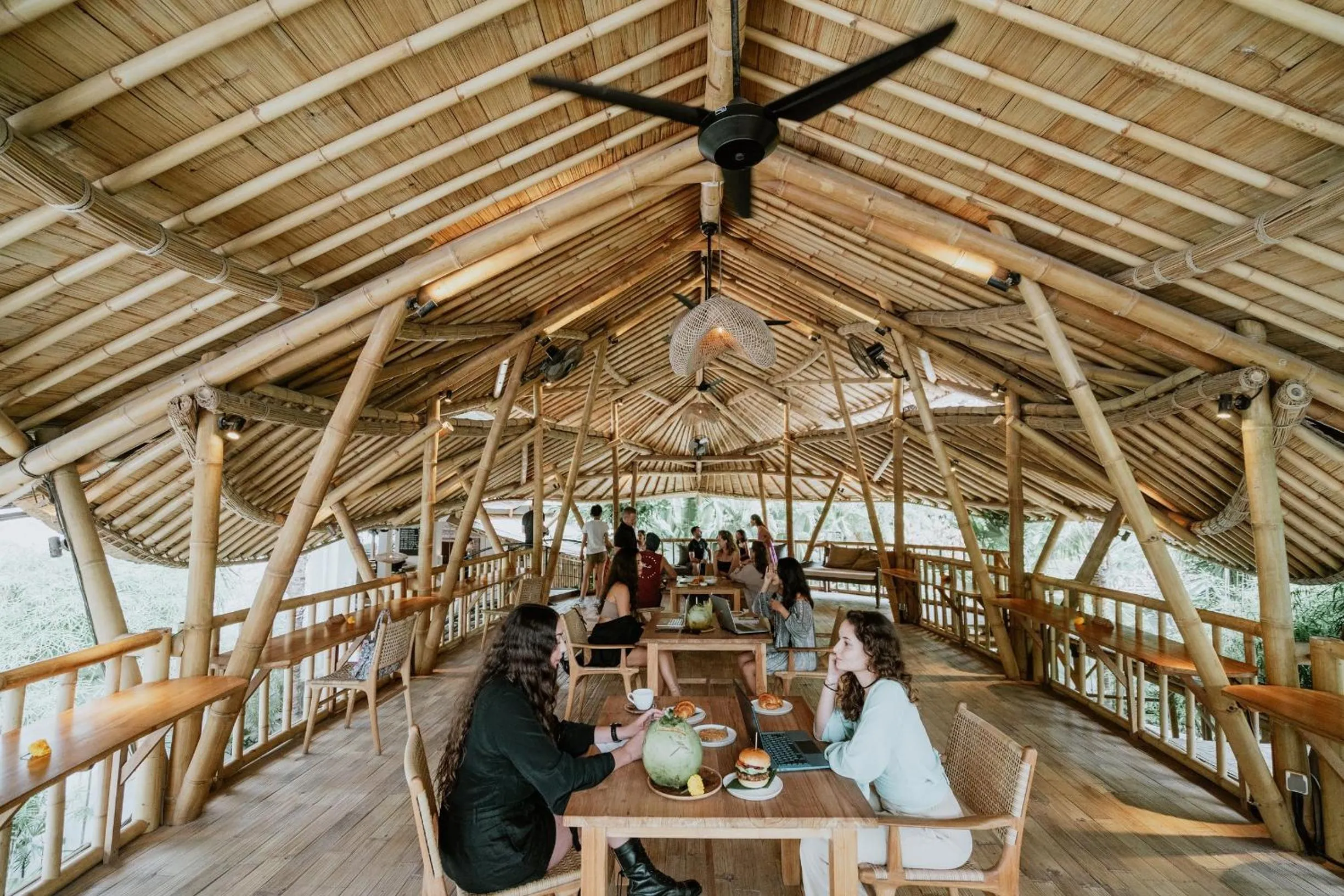 Restaurant/places to eat in ZIN Canggu Resort & Villas