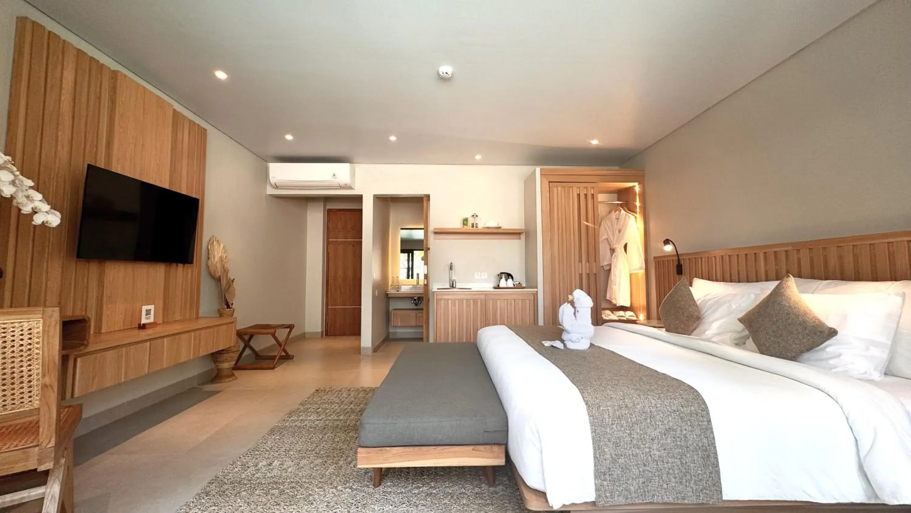 Deluxe Room Pool Access in ZIN Canggu Resort & Villas Deluxe Room Pool Access in ZIN Canggu Resort & Villas