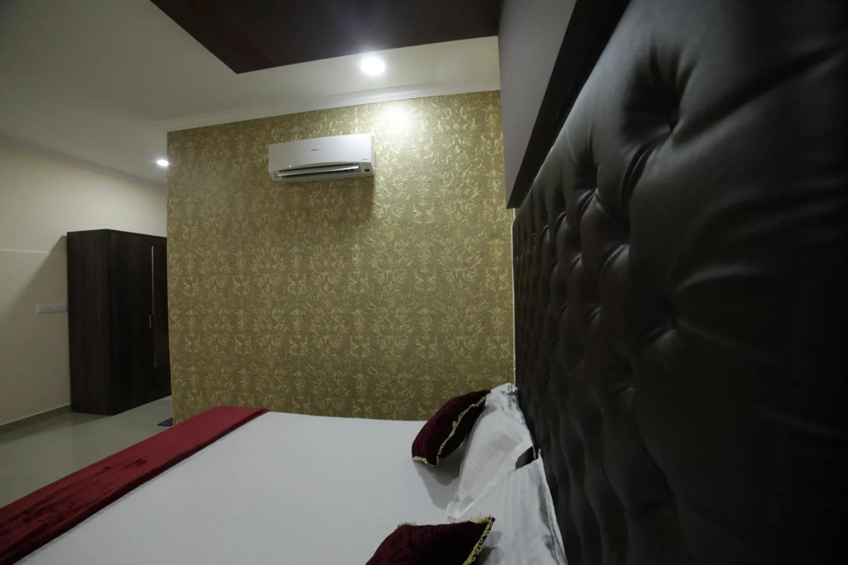 Bed in Shivalaya Residency