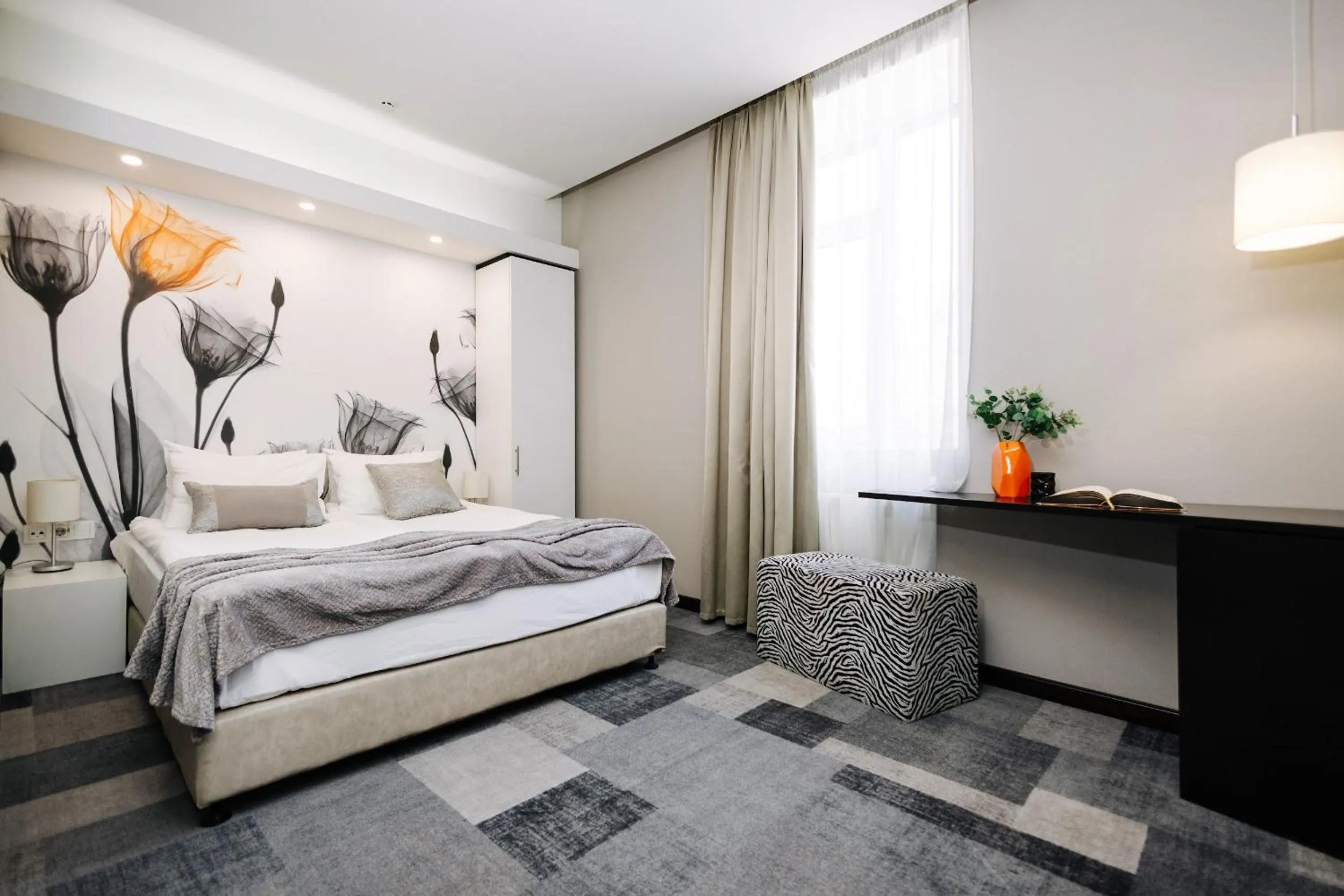 Bed in City Park Stay by CHM