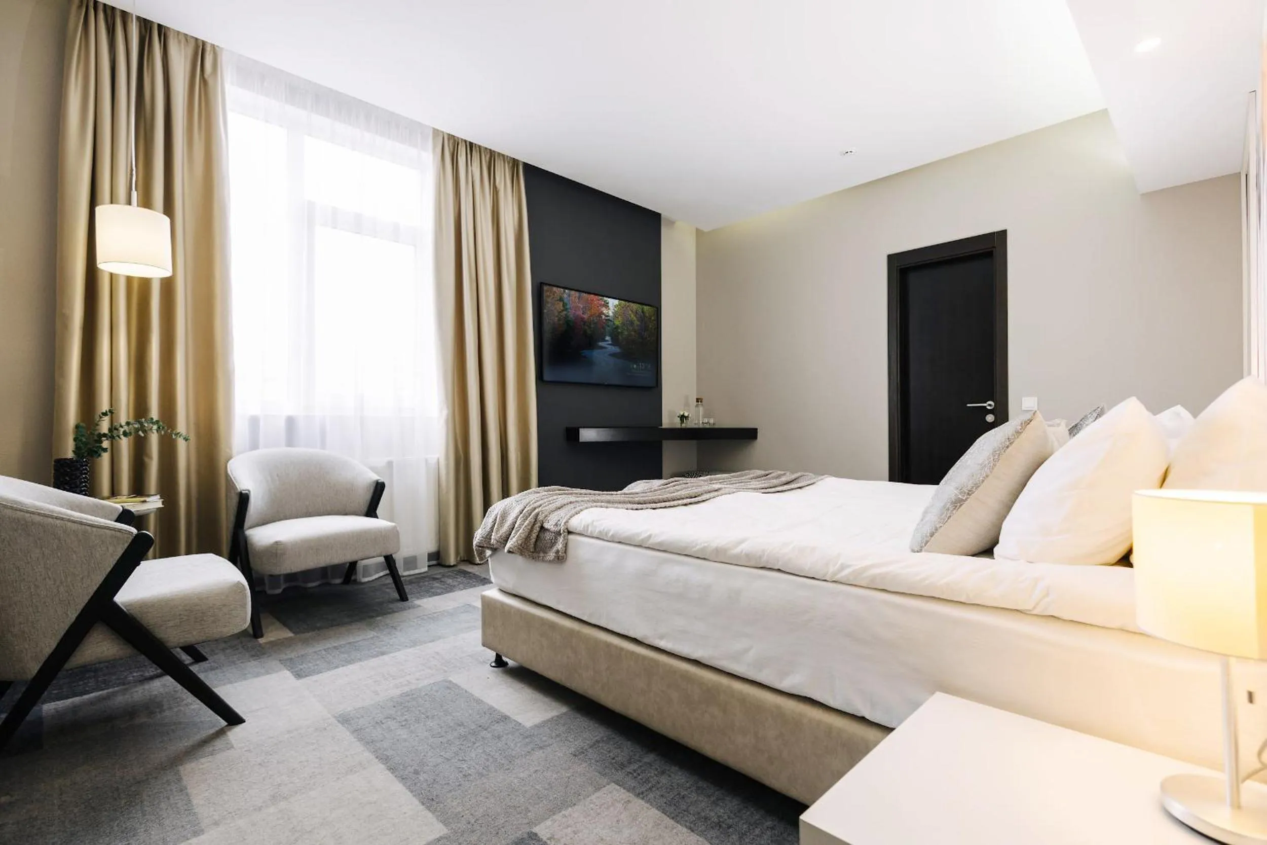 Bed in City Park Stay by CHM