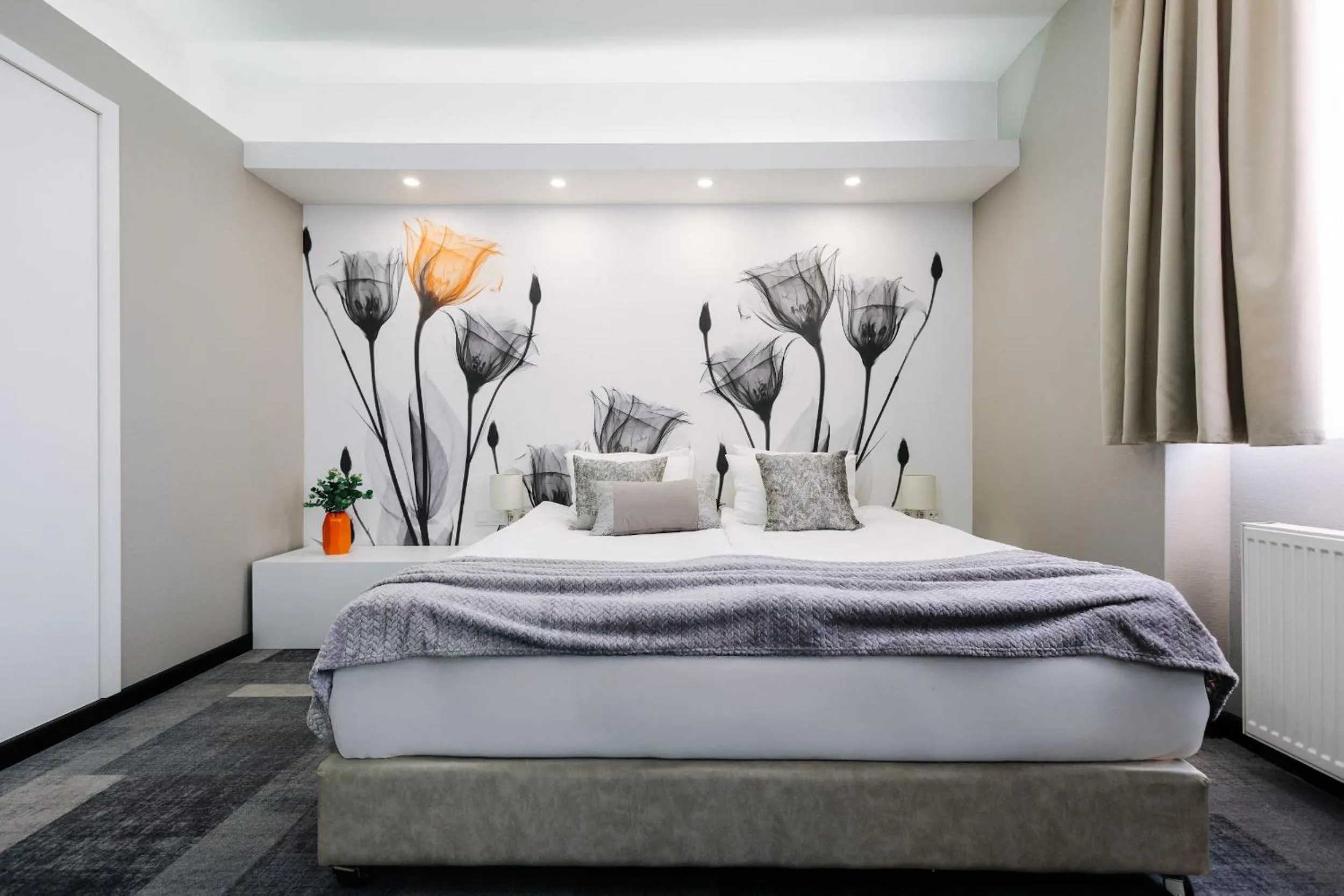 Bed in City Park Stay by CHM
