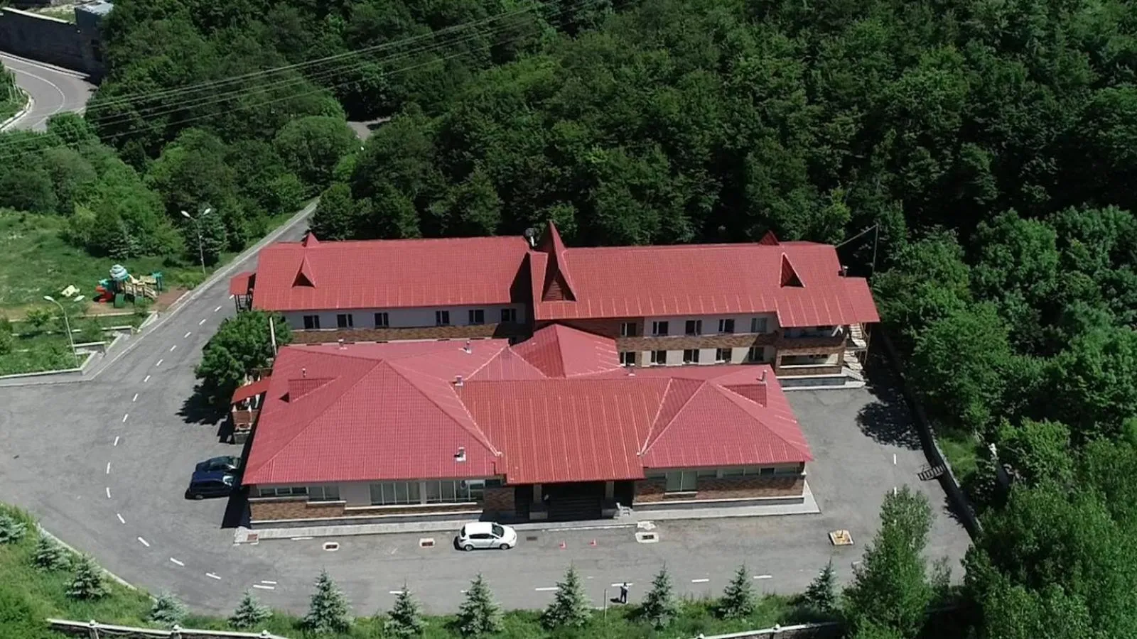 Property building in Tsaghkahovit Hotel