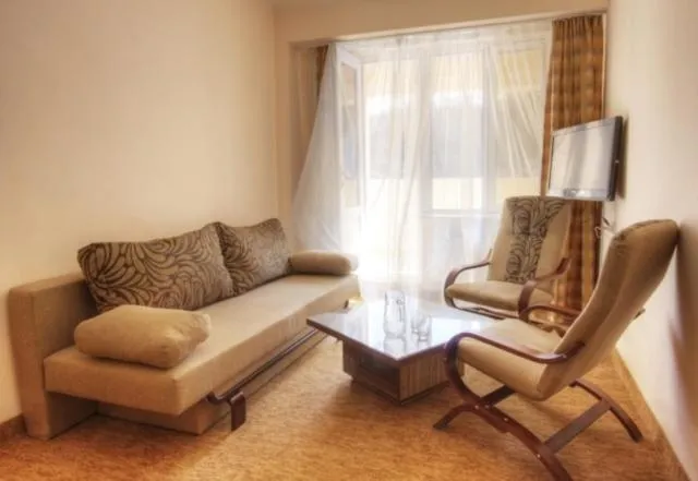 Seating area in Tsaghkahovit Hotel