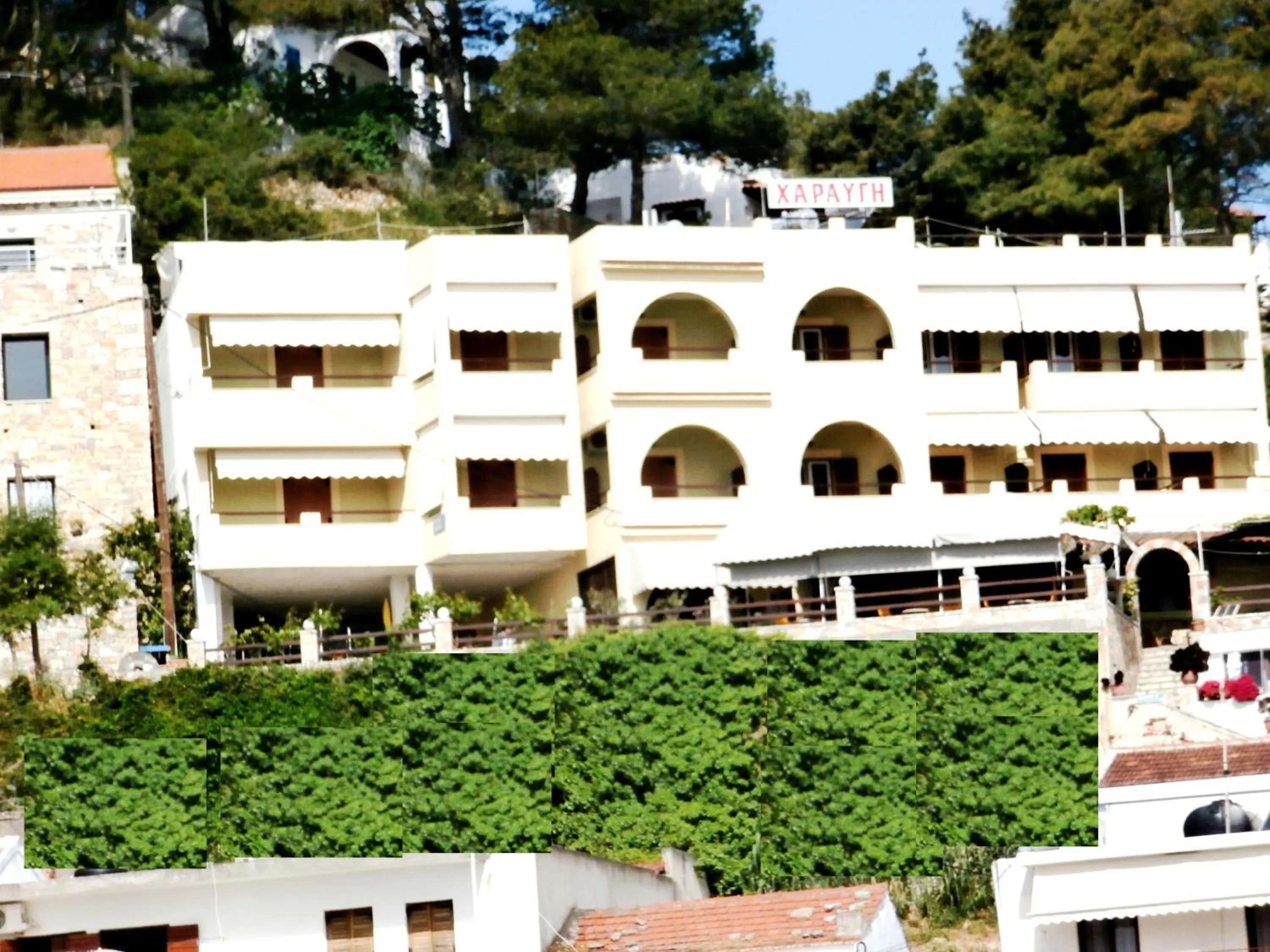 Property building in Haravgi Hotel