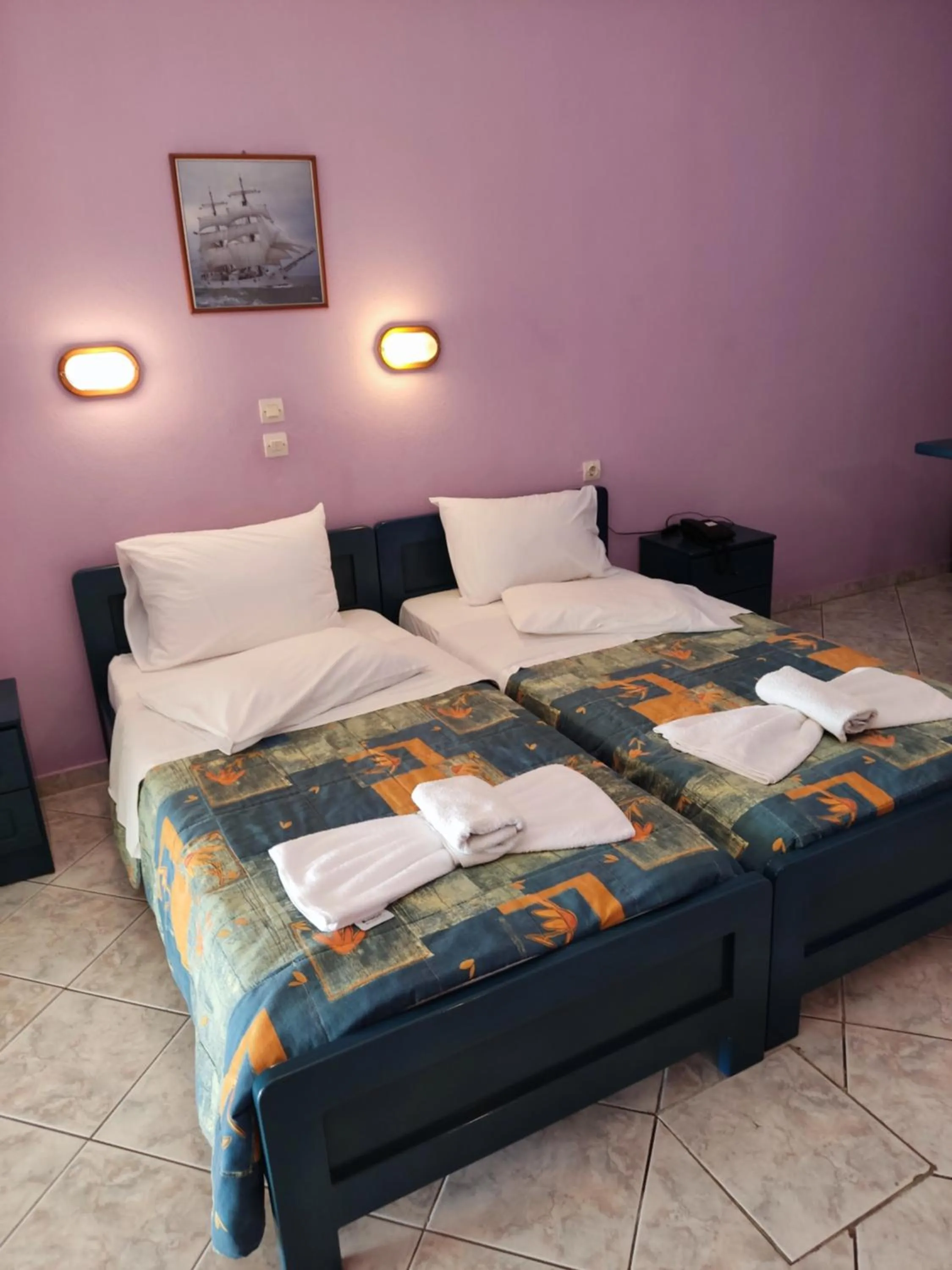 Bed in Haravgi Hotel