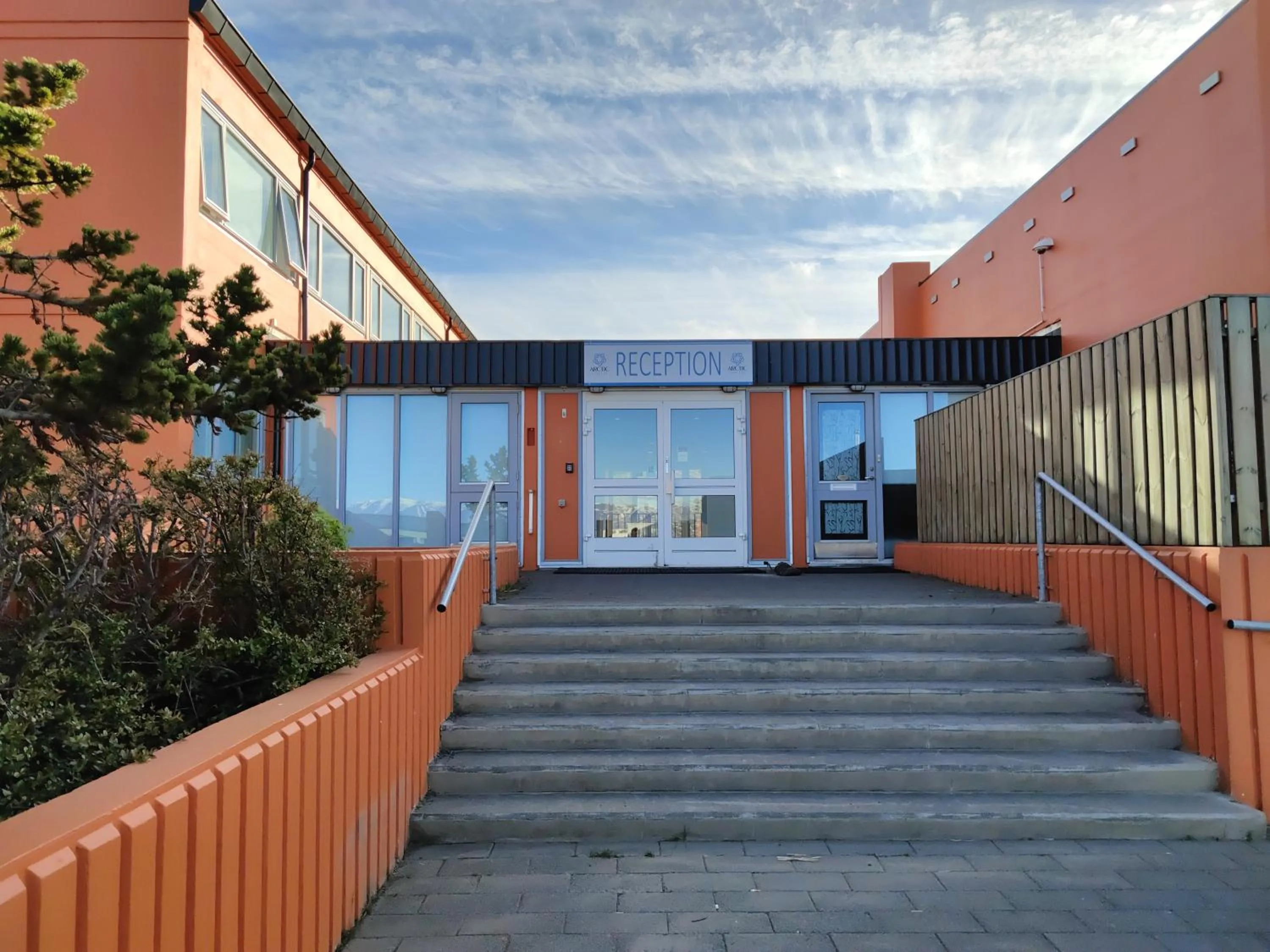 Facade/entrance in Hotel Mikligardur