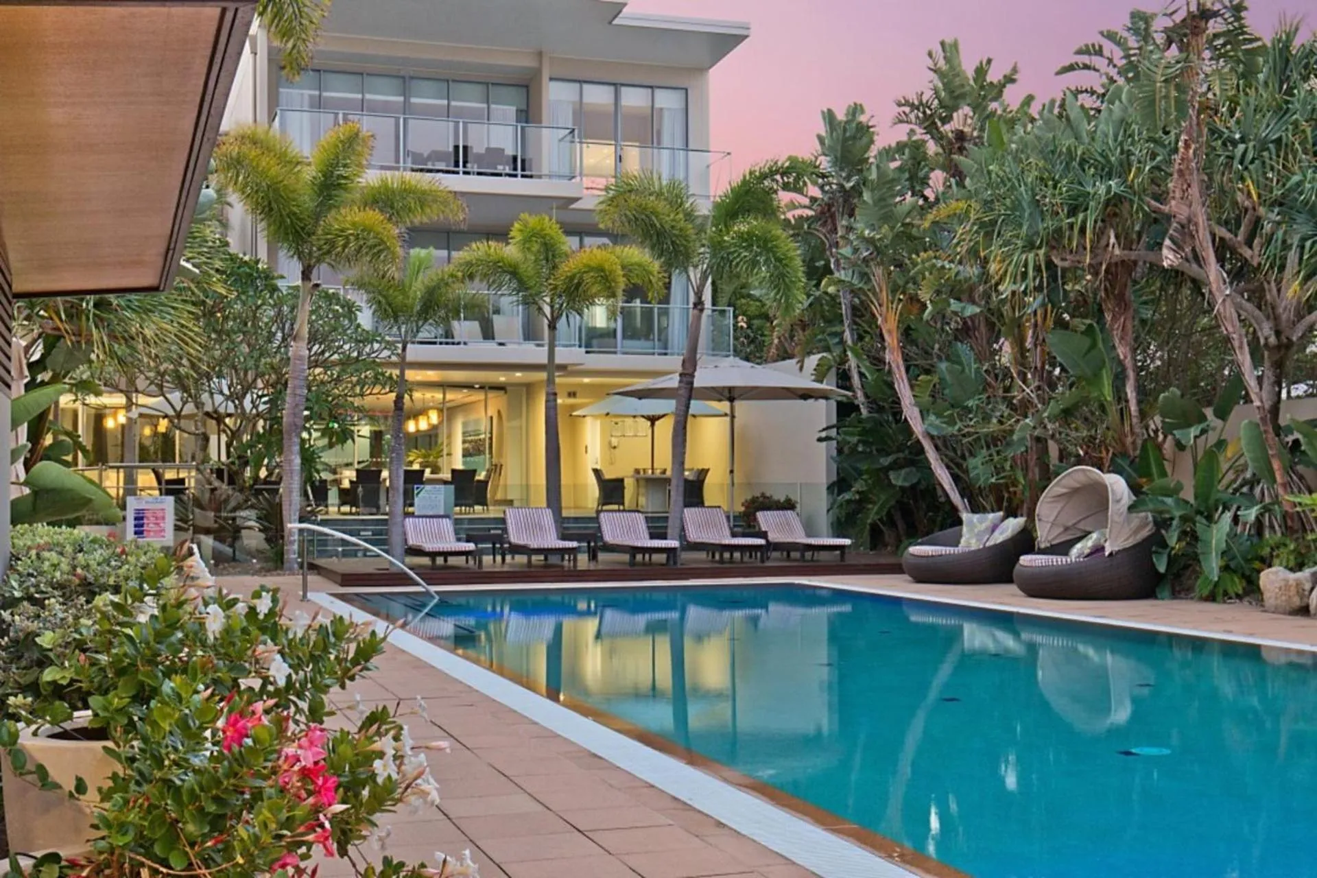 Wave Culture 1204 Beach Bliss - Apartment with complex Pool & Spa