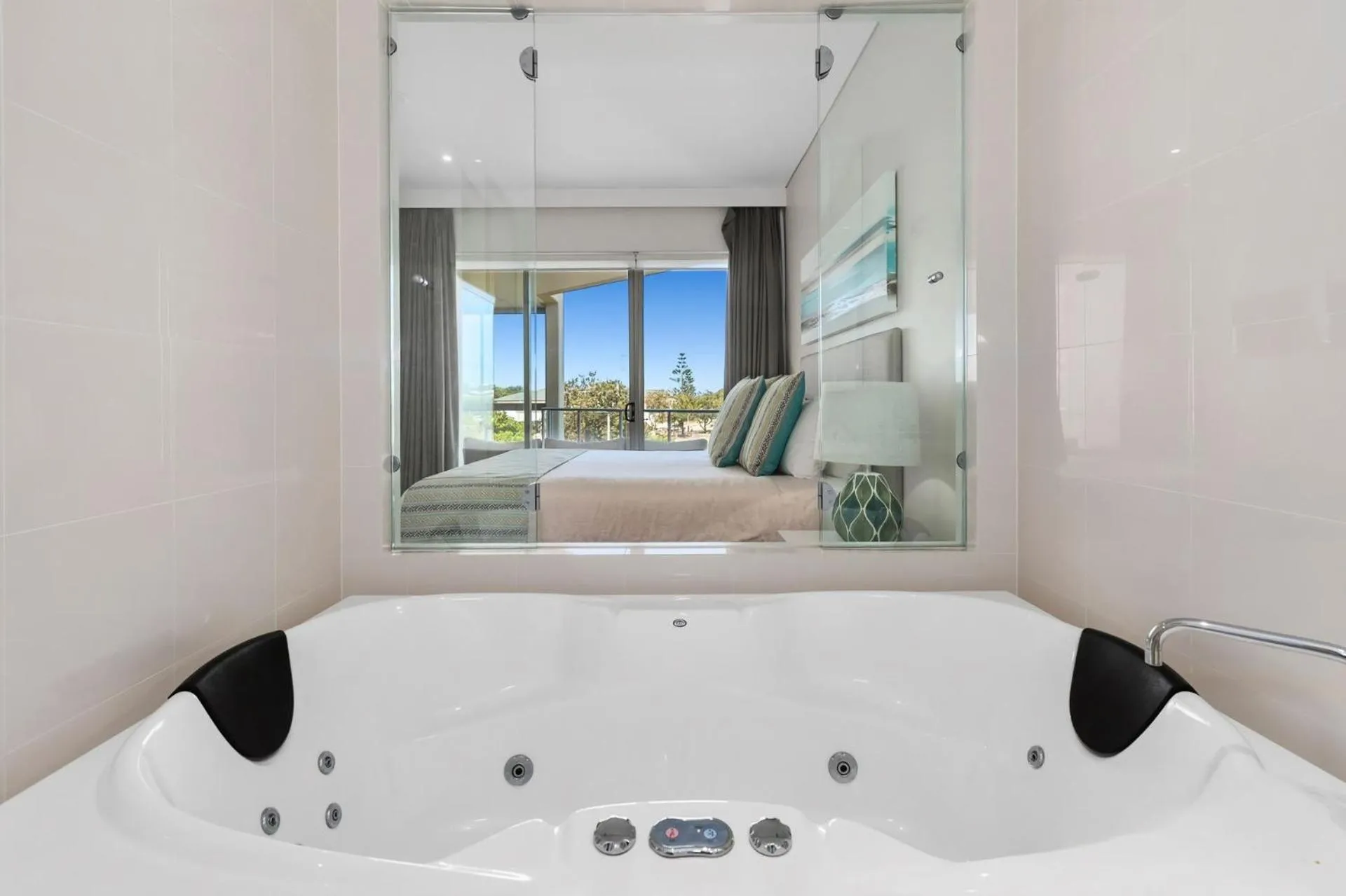 Bathroom in Wave Culture 1204 Beach Bliss - Apartment with complex Pool & Spa