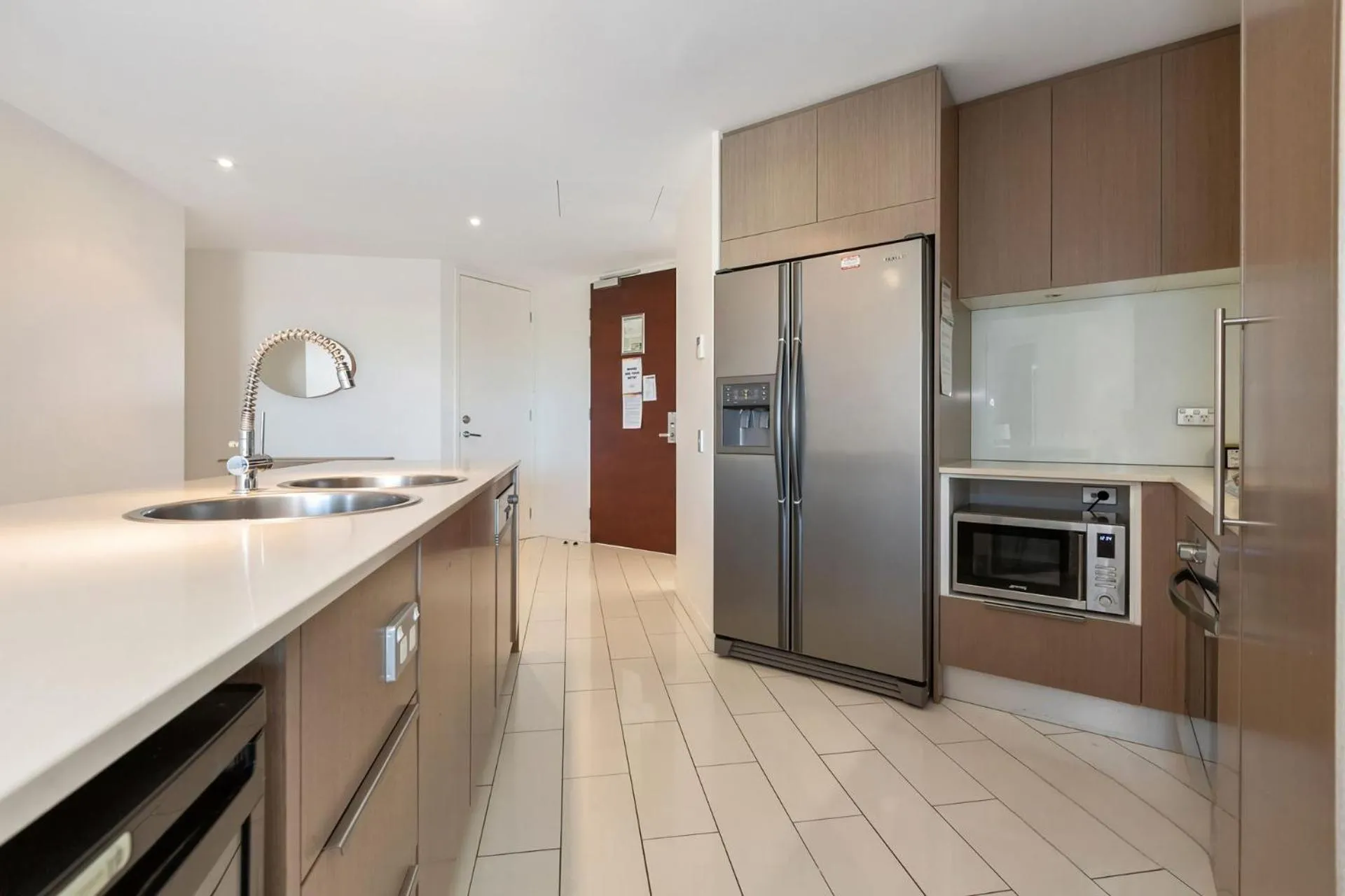 Kitchen or kitchenette in Wave Culture 1204 Beach Bliss - Apartment with complex Pool & Spa