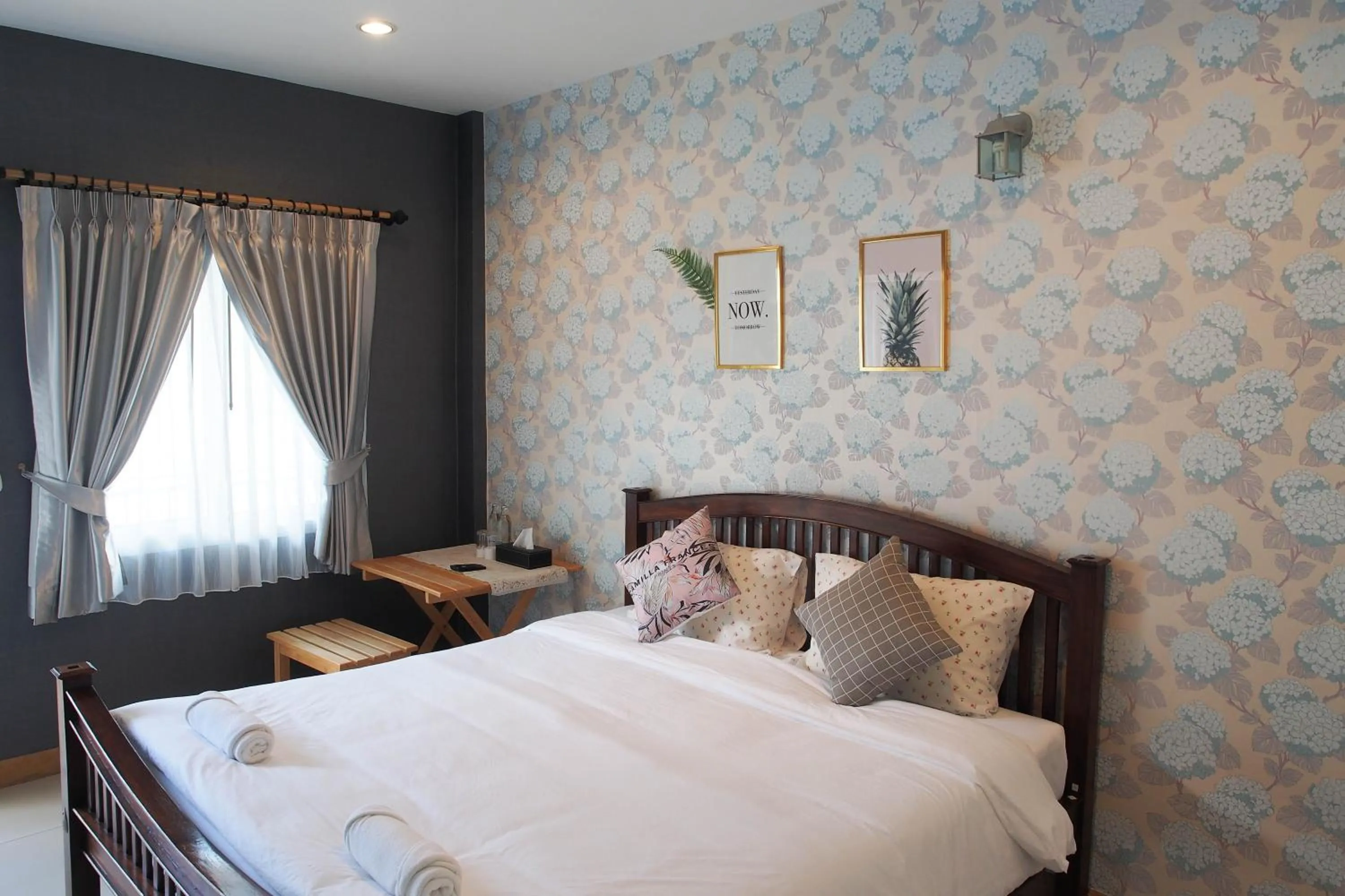 Bed in Blue Sky Villa Khao Yai