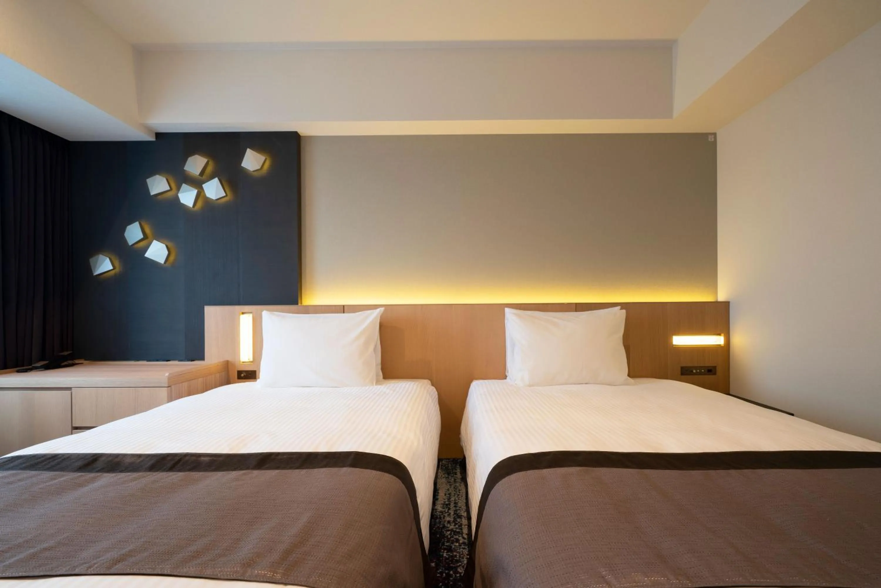 Photo of the whole room, Bed in Hotel JAL City Nagoya Nishiki