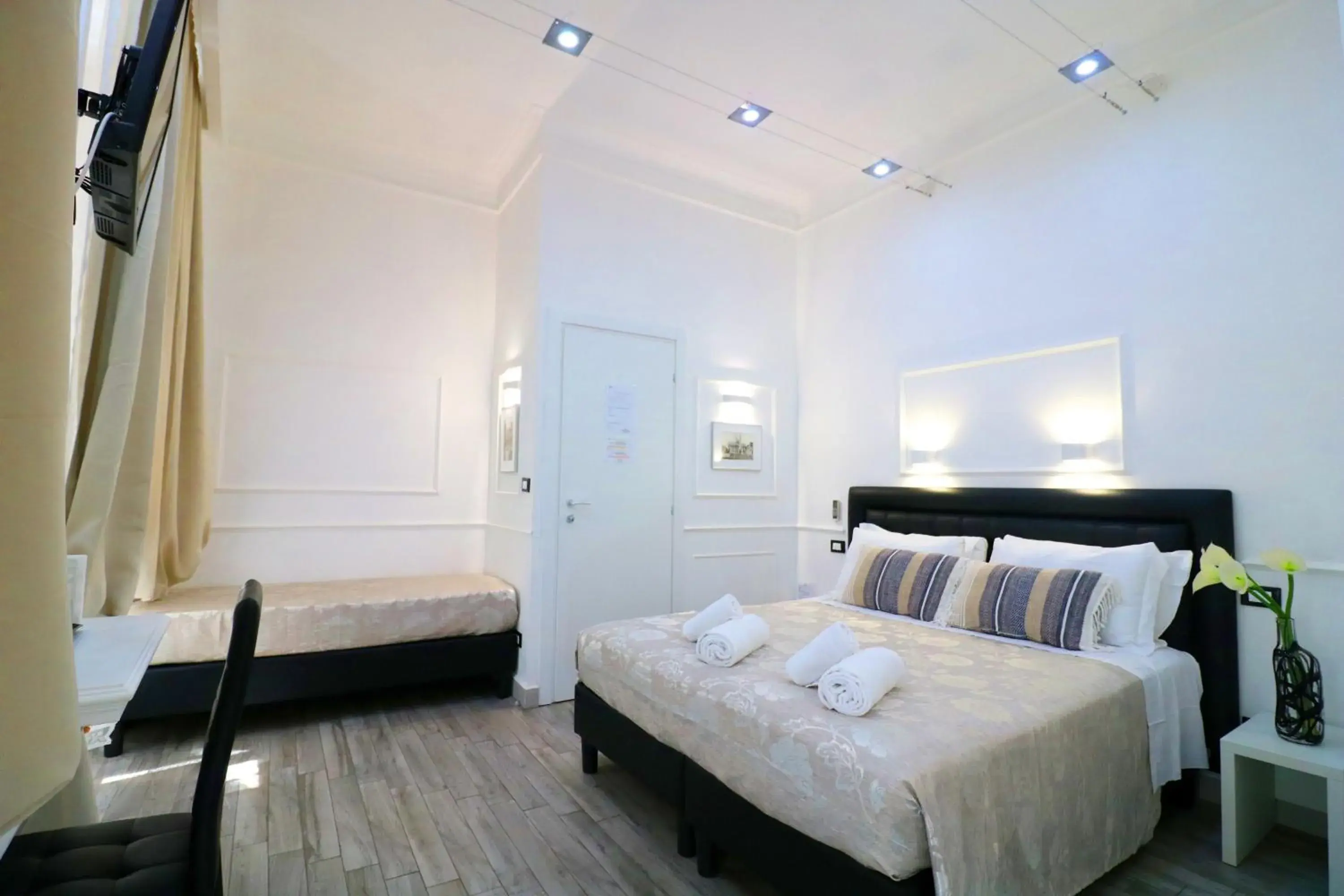 Bed in Locanda Parlamento Bed in Locanda Parlamento