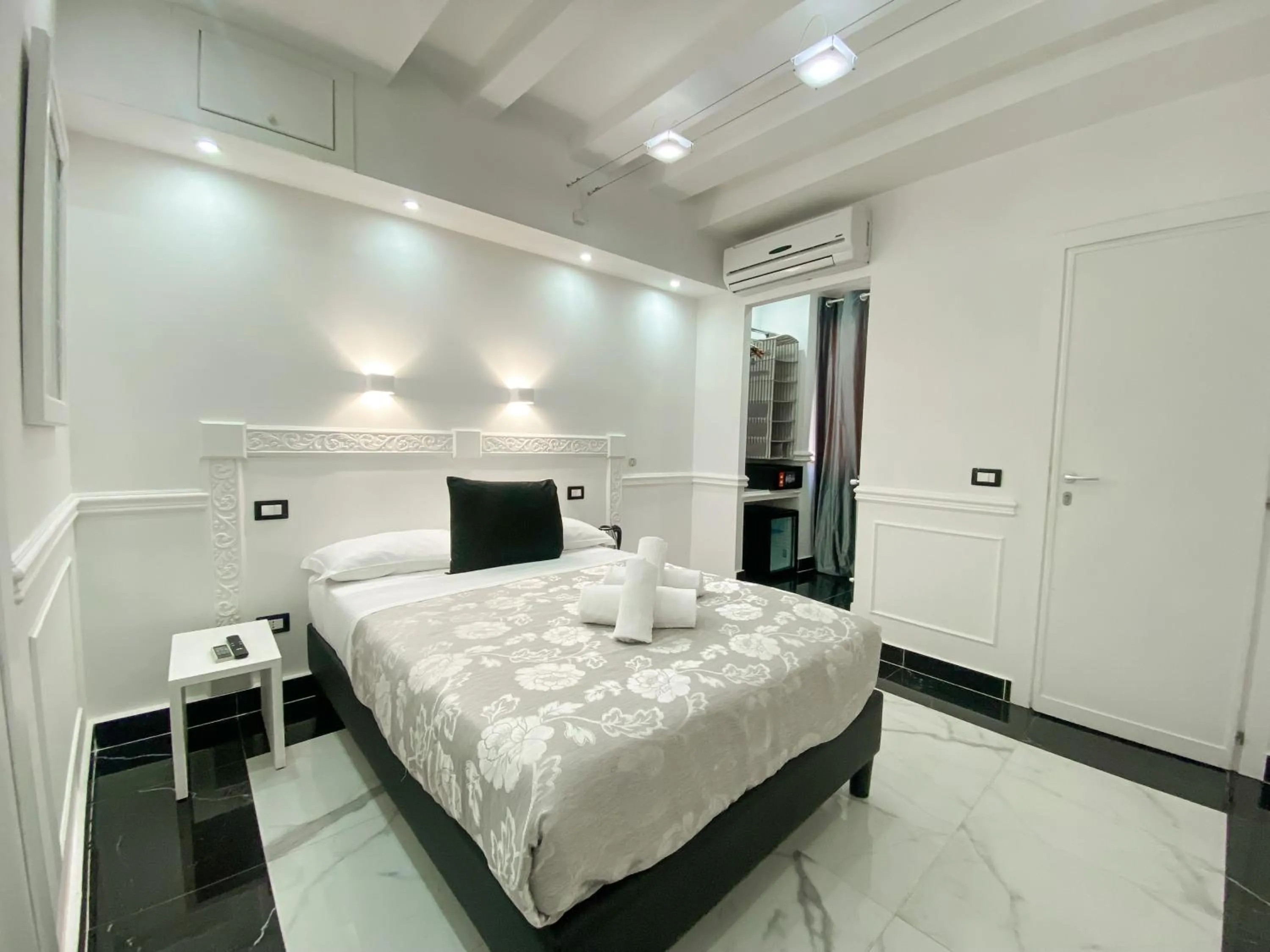 Bedroom, Bed in Locanda Parlamento