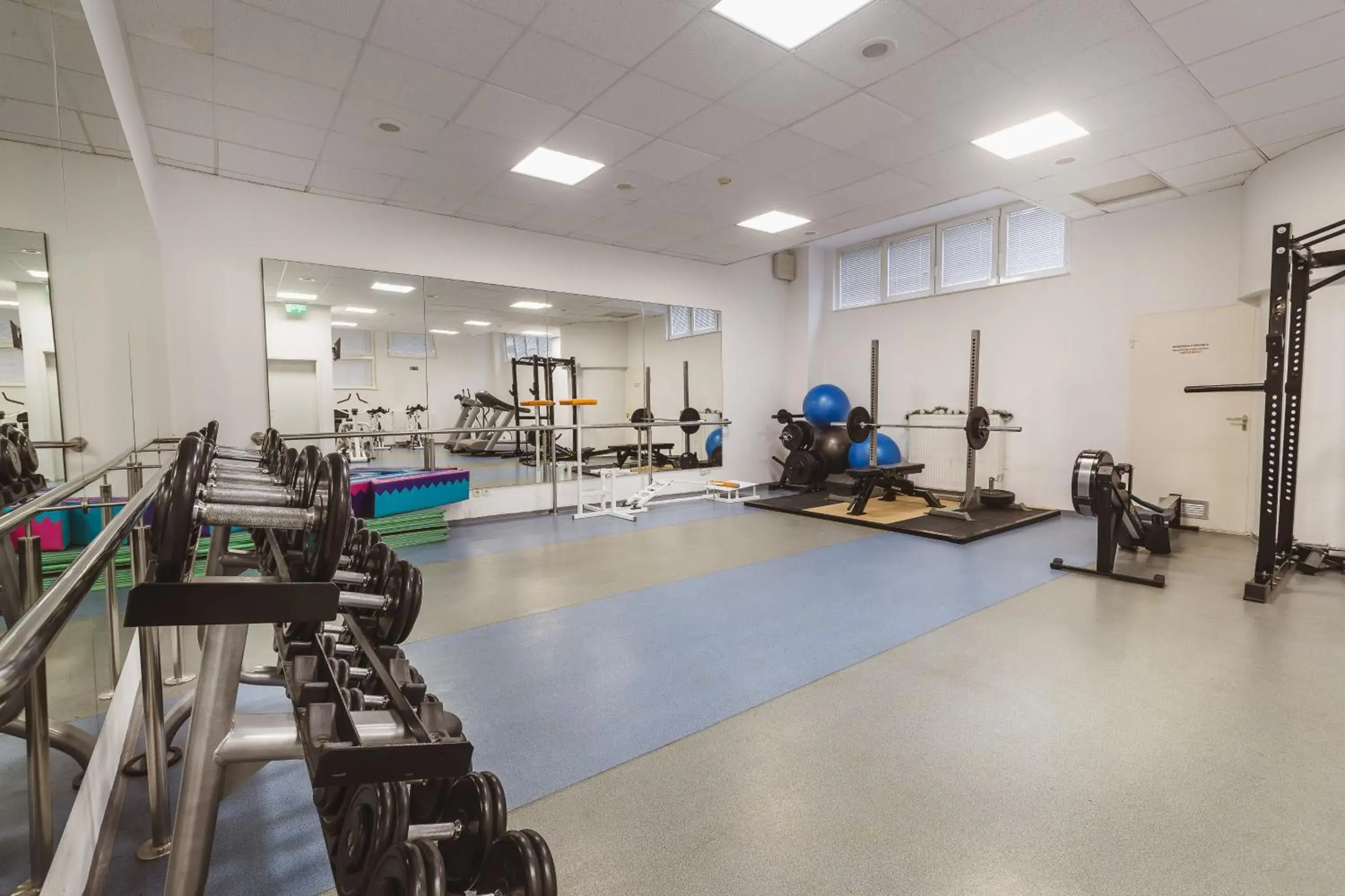 Fitness centre/facilities in Hotel Kompas Fitness centre/facilities in Hotel Kompas