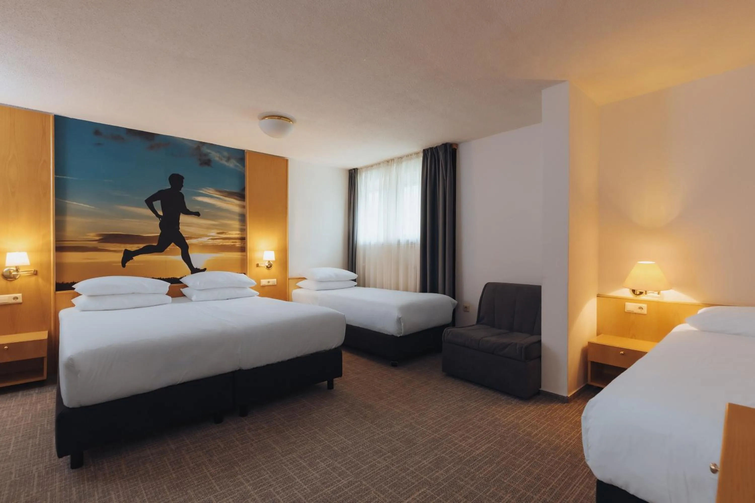 Bedroom, Bed in Hotel Kompas