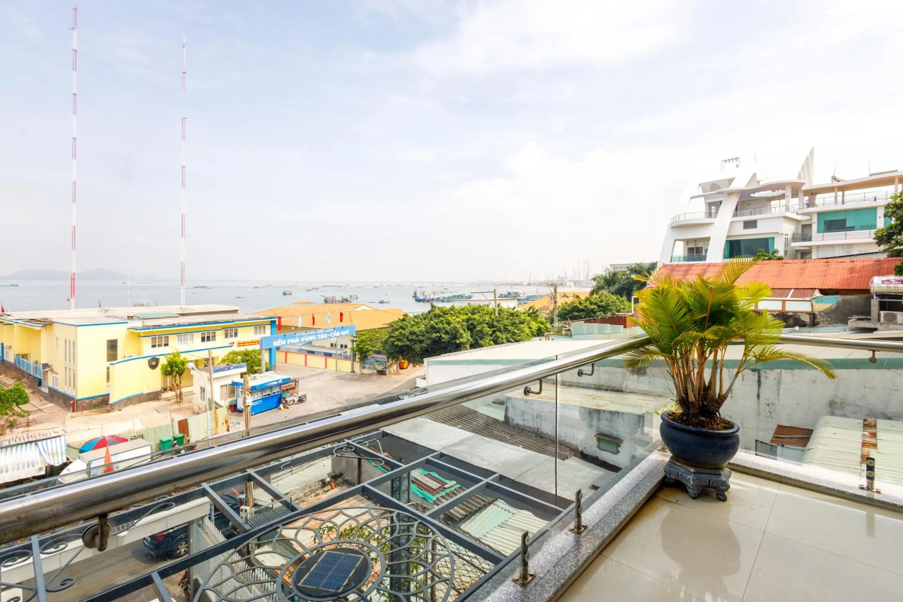 Sao Mai Hotel & Apartment