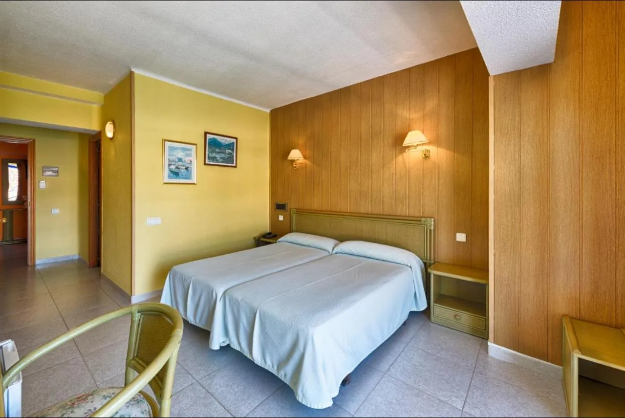 Bed in Hotel Marina