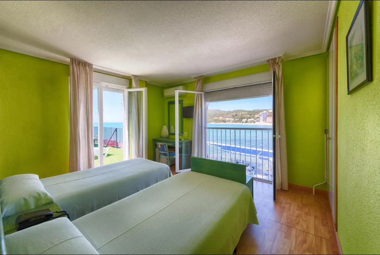 Bed in Hotel Marina
