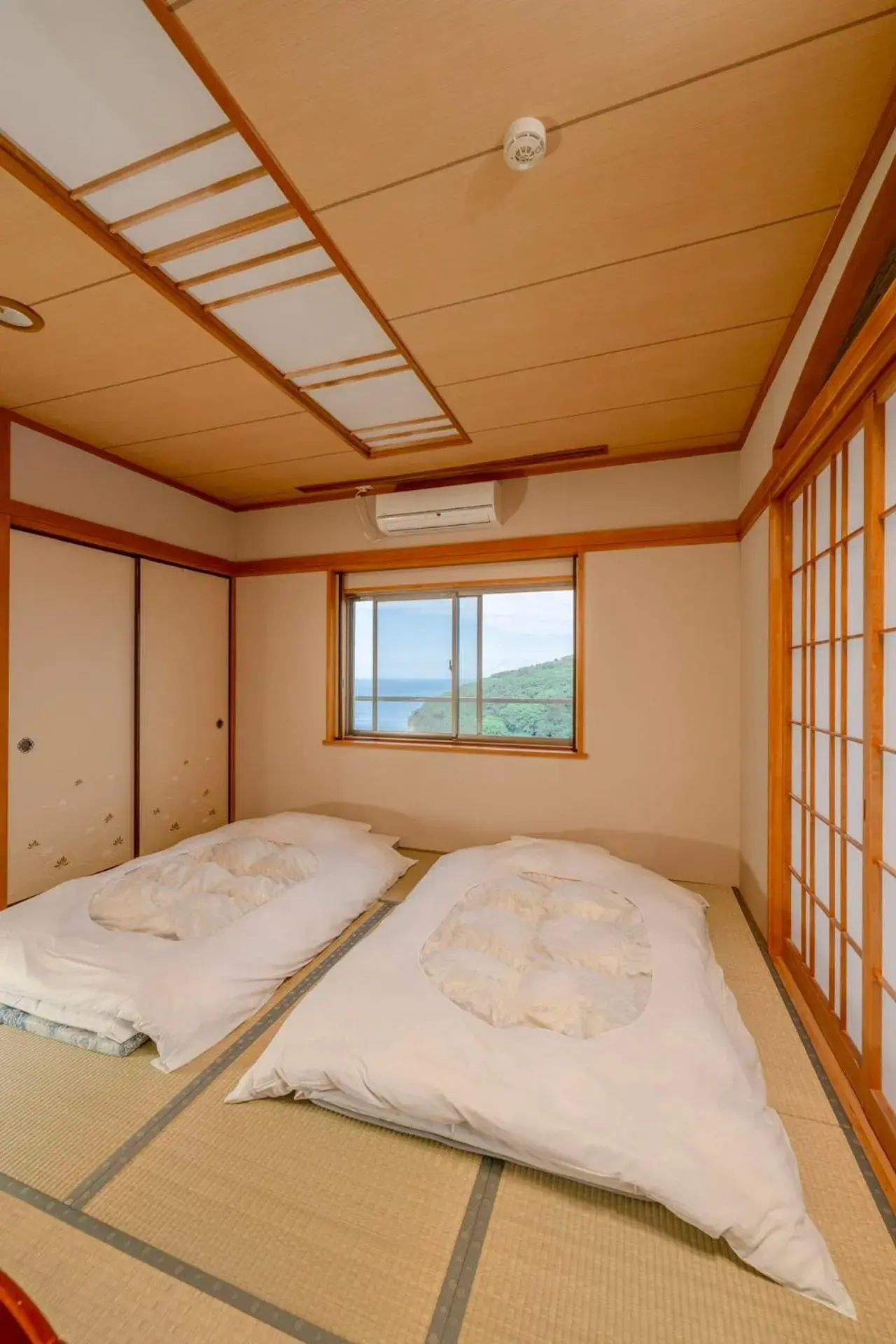 Bed in Manazuru Marin Hotel Bed in Manazuru Marin Hotel