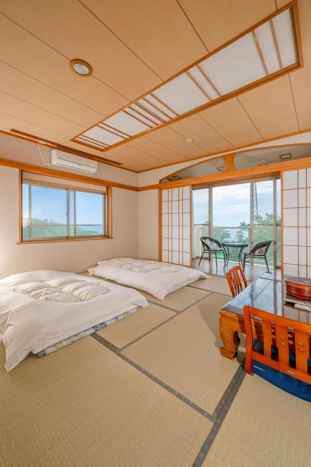 Bed in Manazuru Marin Hotel Bed in Manazuru Marin Hotel