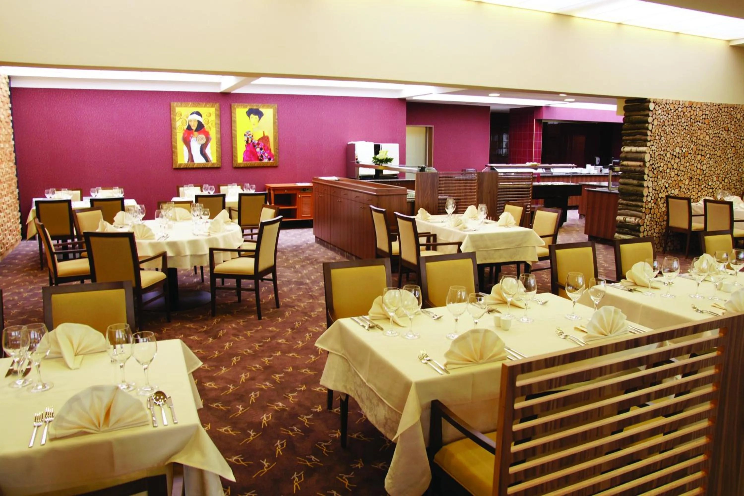 Restaurant/places to eat in Hotel Špik