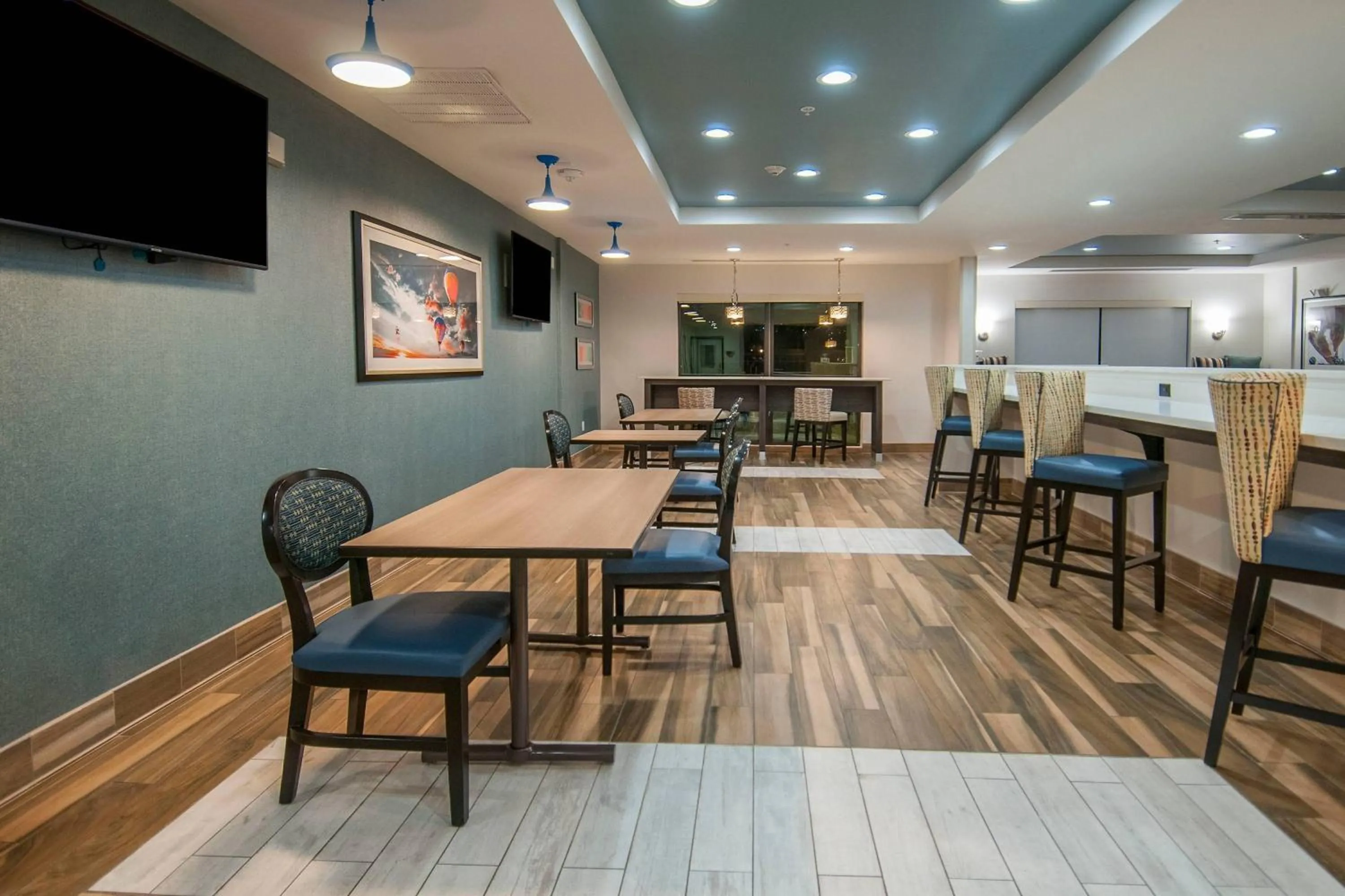 Breakfast in TownePlace Suites by Marriott Vidalia Riverfront