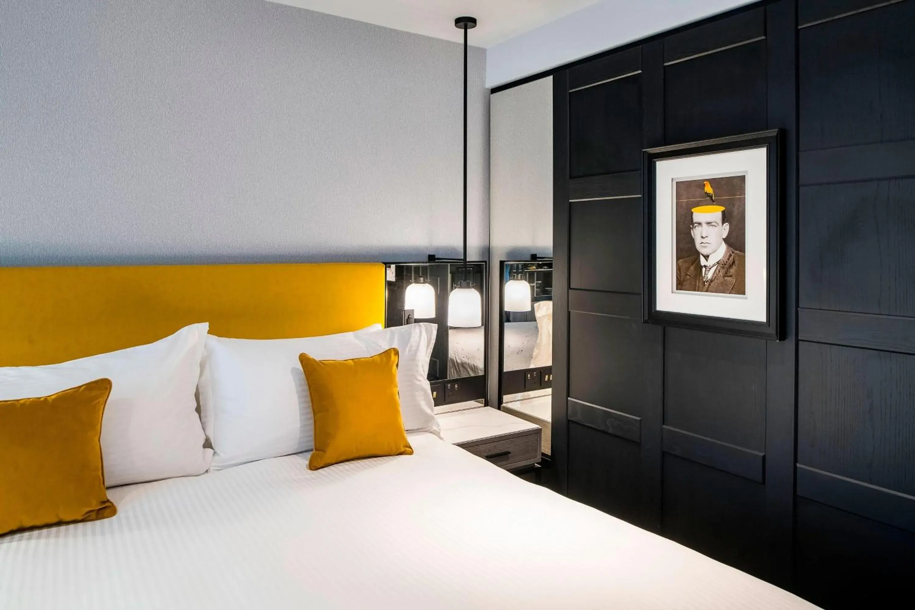Photo of the whole room, Bed in The Dixon, Tower Bridge, Autograph Collection Photo of the whole room, Bed in The Dixon, Tower Bridge, Autograph Collection