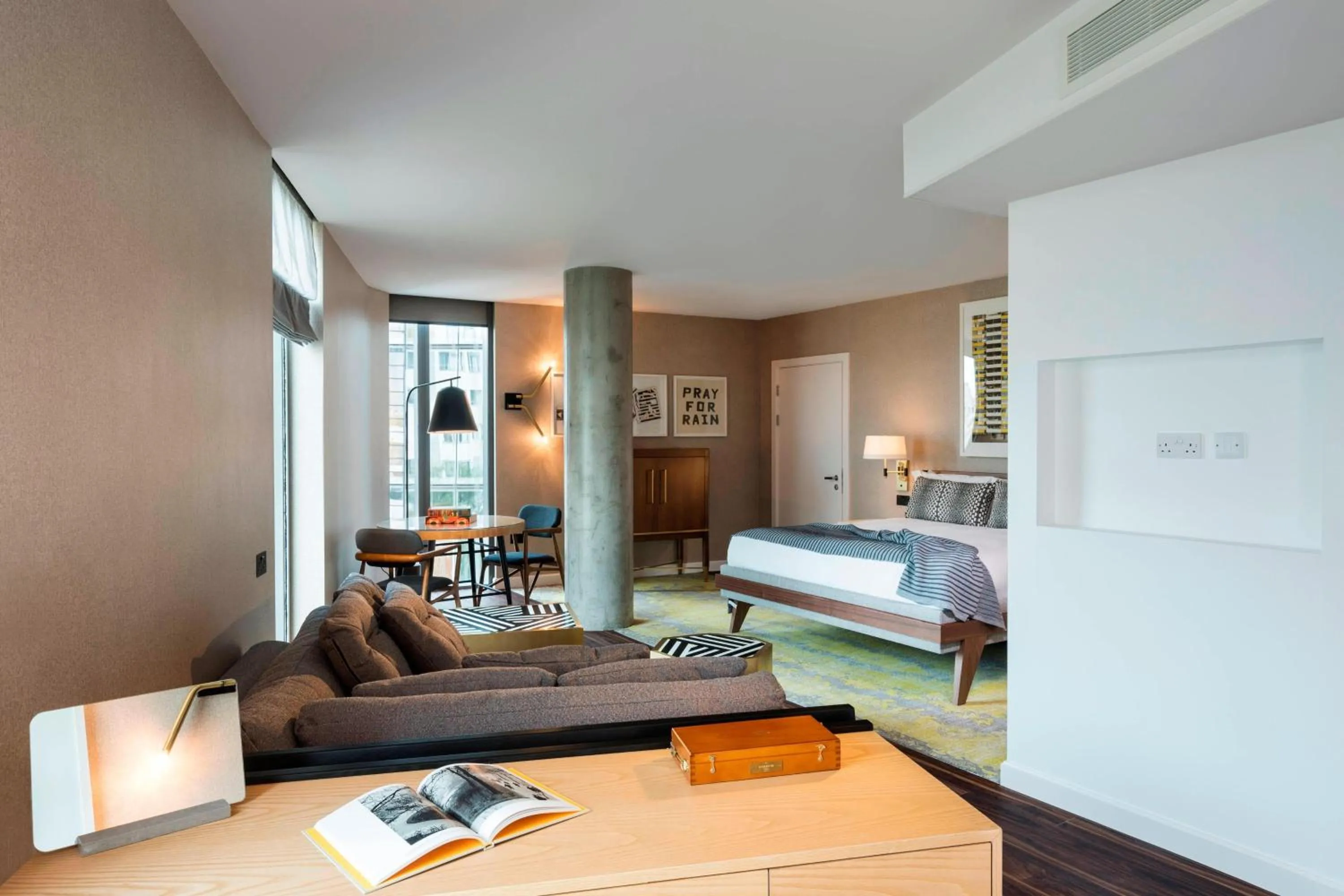 Bedroom, Bed in Bankside Hotel, Autograph Collection