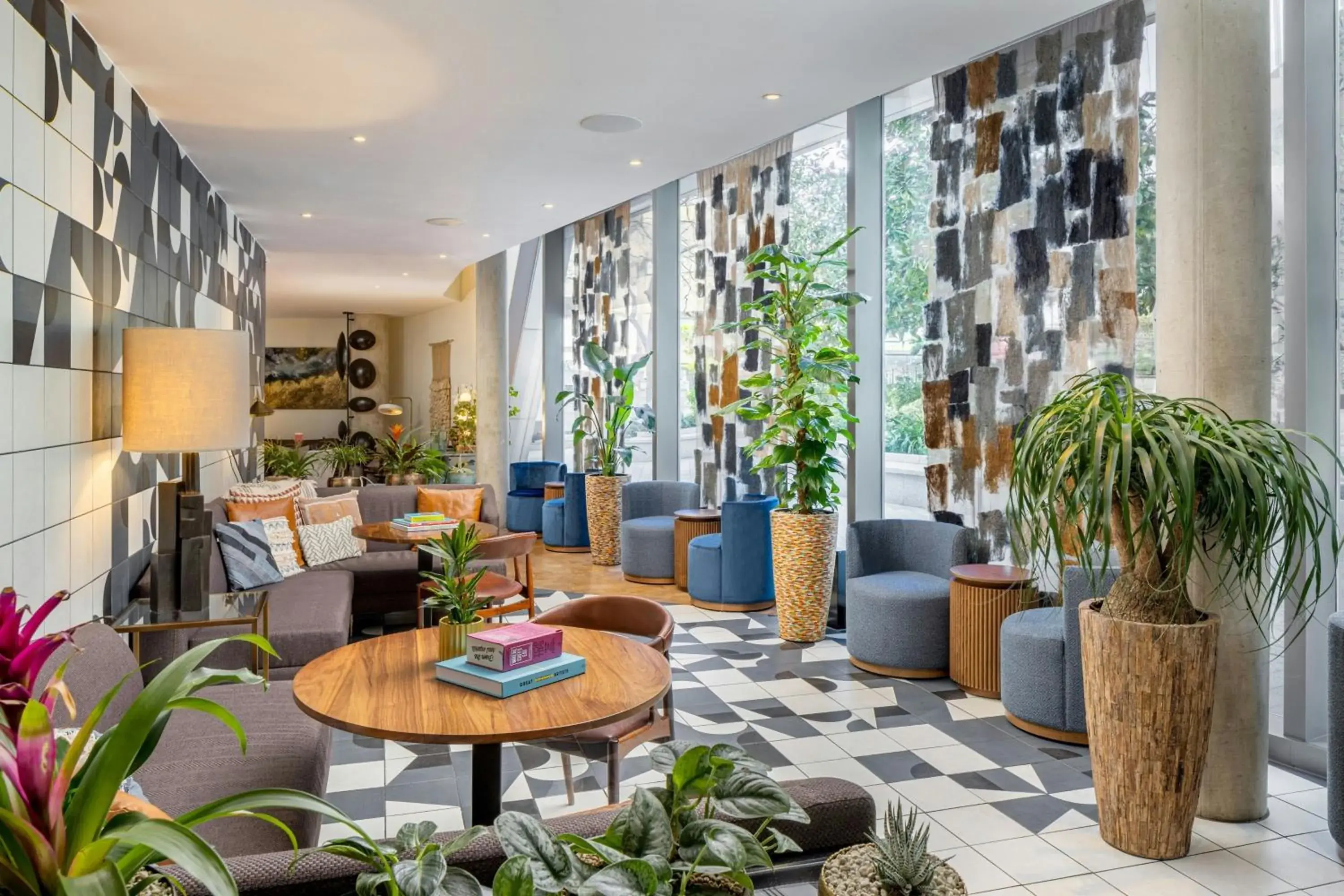 Lounge or bar in Bankside Hotel, Autograph Collection Lounge or bar in Bankside Hotel, Autograph Collection