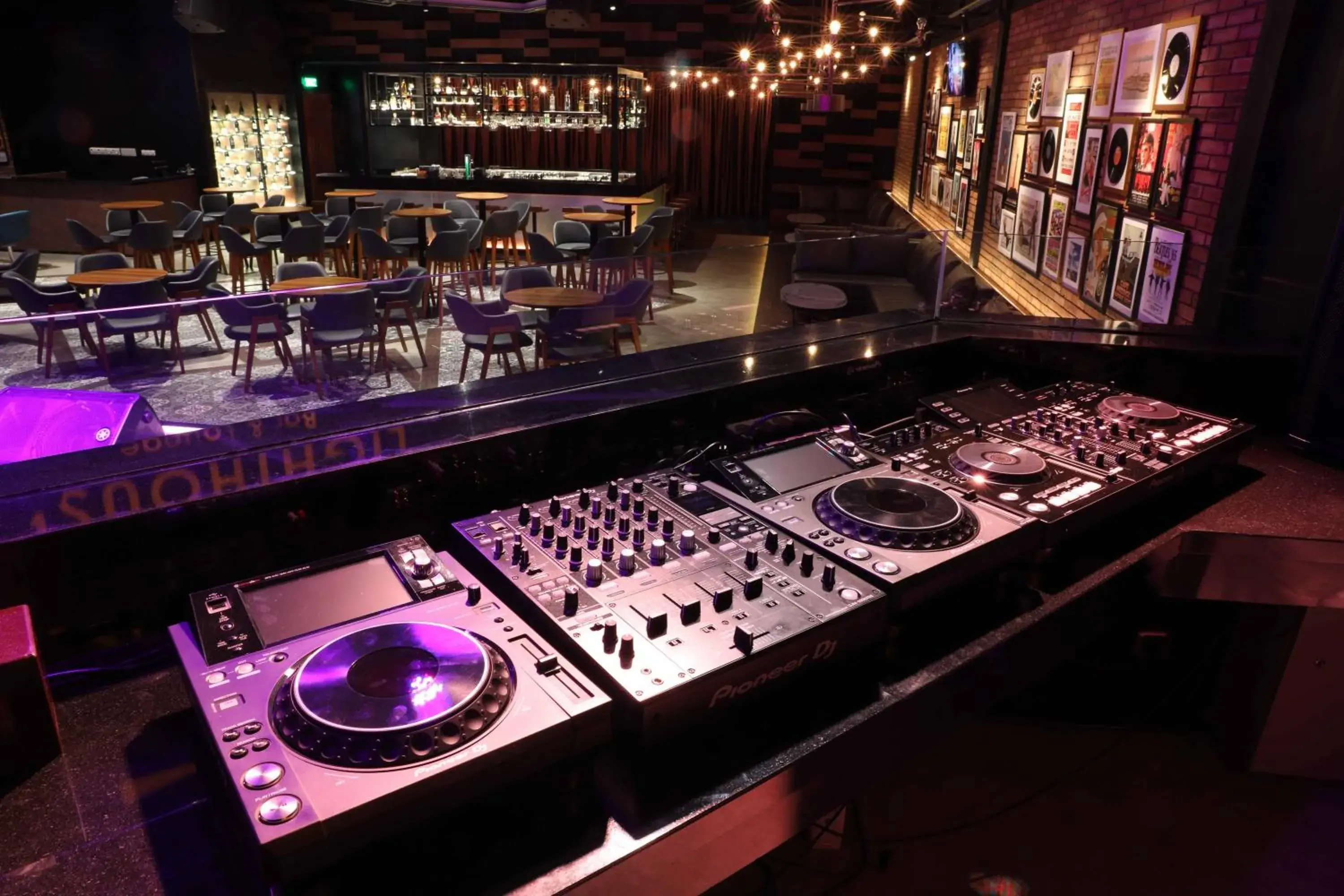 Lounge or bar in Mambruk Hotel & Convention Lounge or bar in Mambruk Hotel & Convention