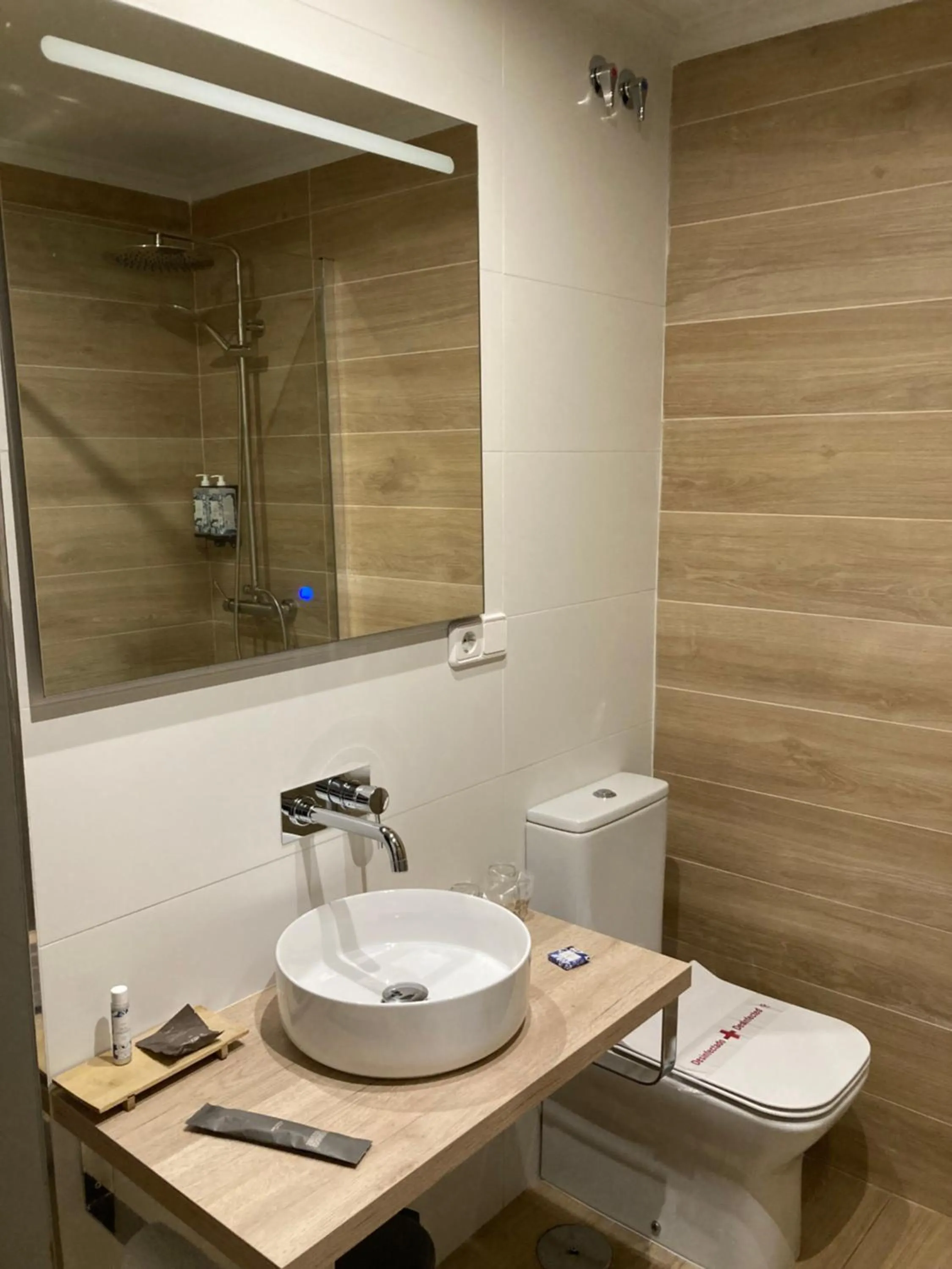 Toilet in Los Guardeses