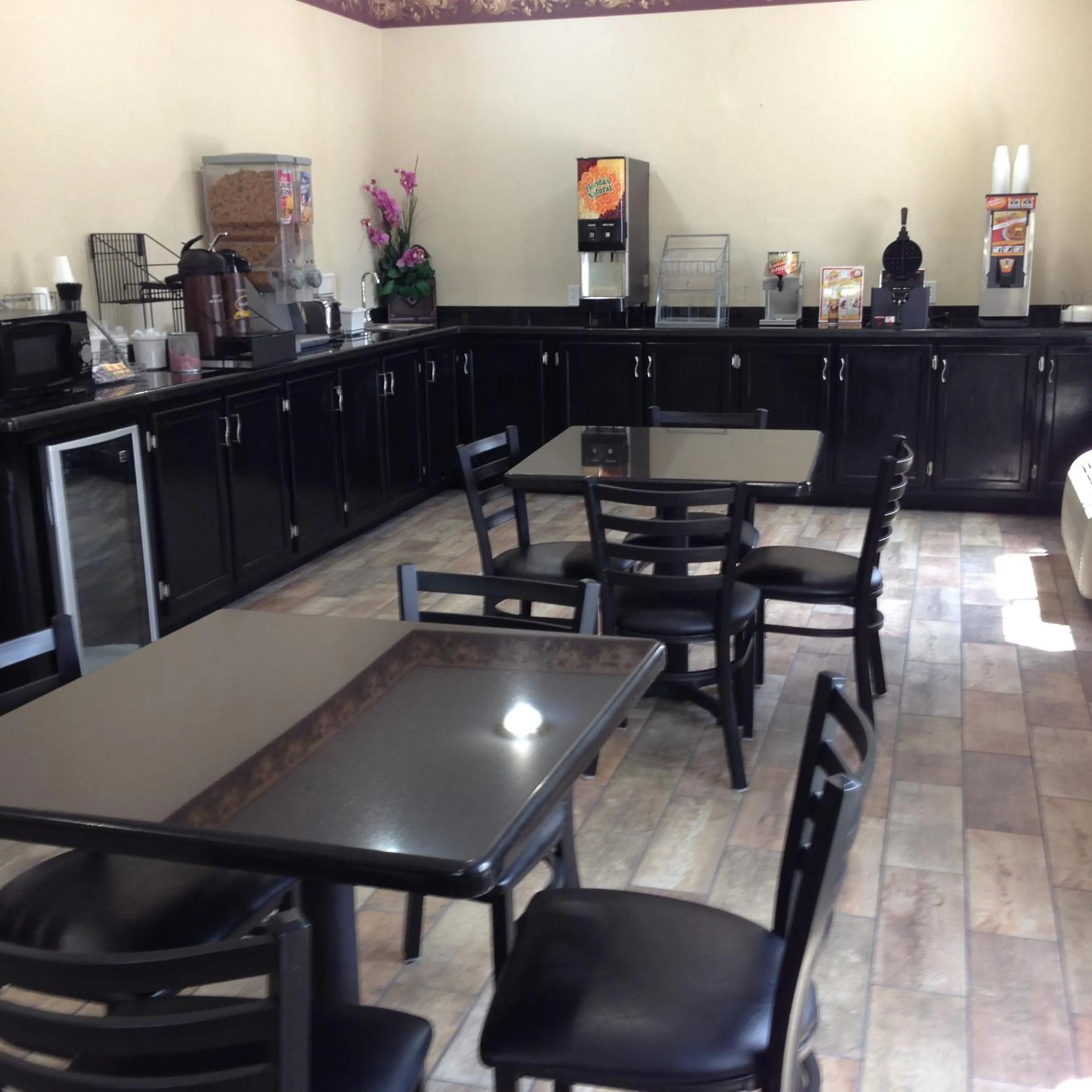 Food and drinks in Hotel Piney Woods