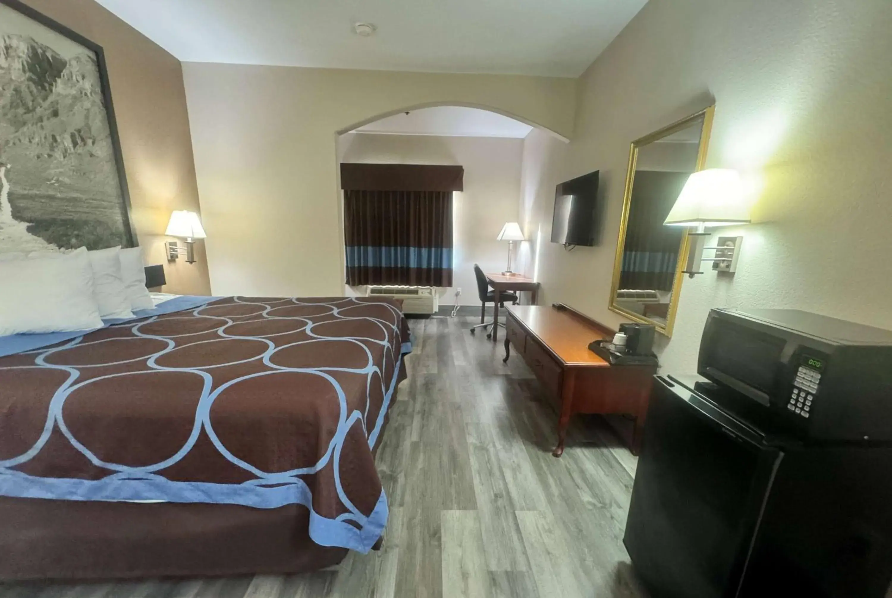 Photo of the whole room, Bed in Super 8 by Wyndham Huntsville Photo of the whole room, Bed in Super 8 by Wyndham Huntsville